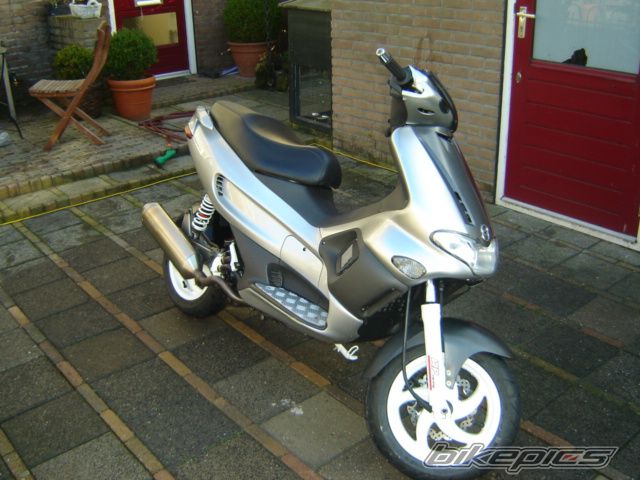 2008 GILERA RUNNER 200 VXR | Picture 1141013 motorcycle photo