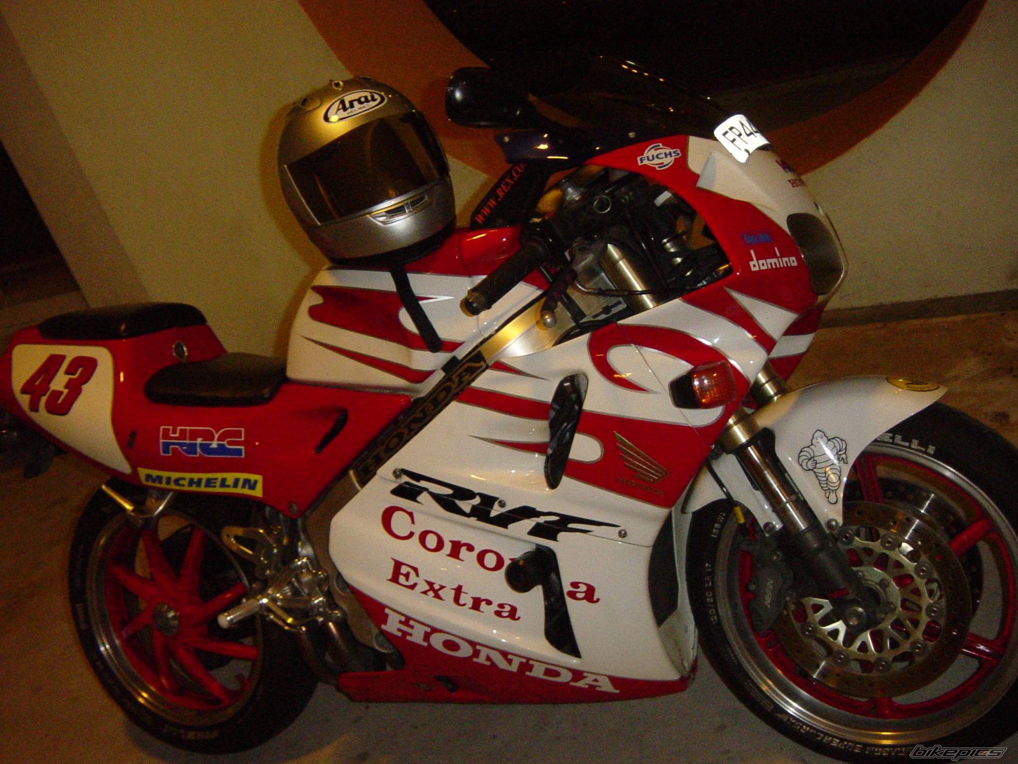 1998 HONDA RVF 400 | Picture 114117 motorcycle photo