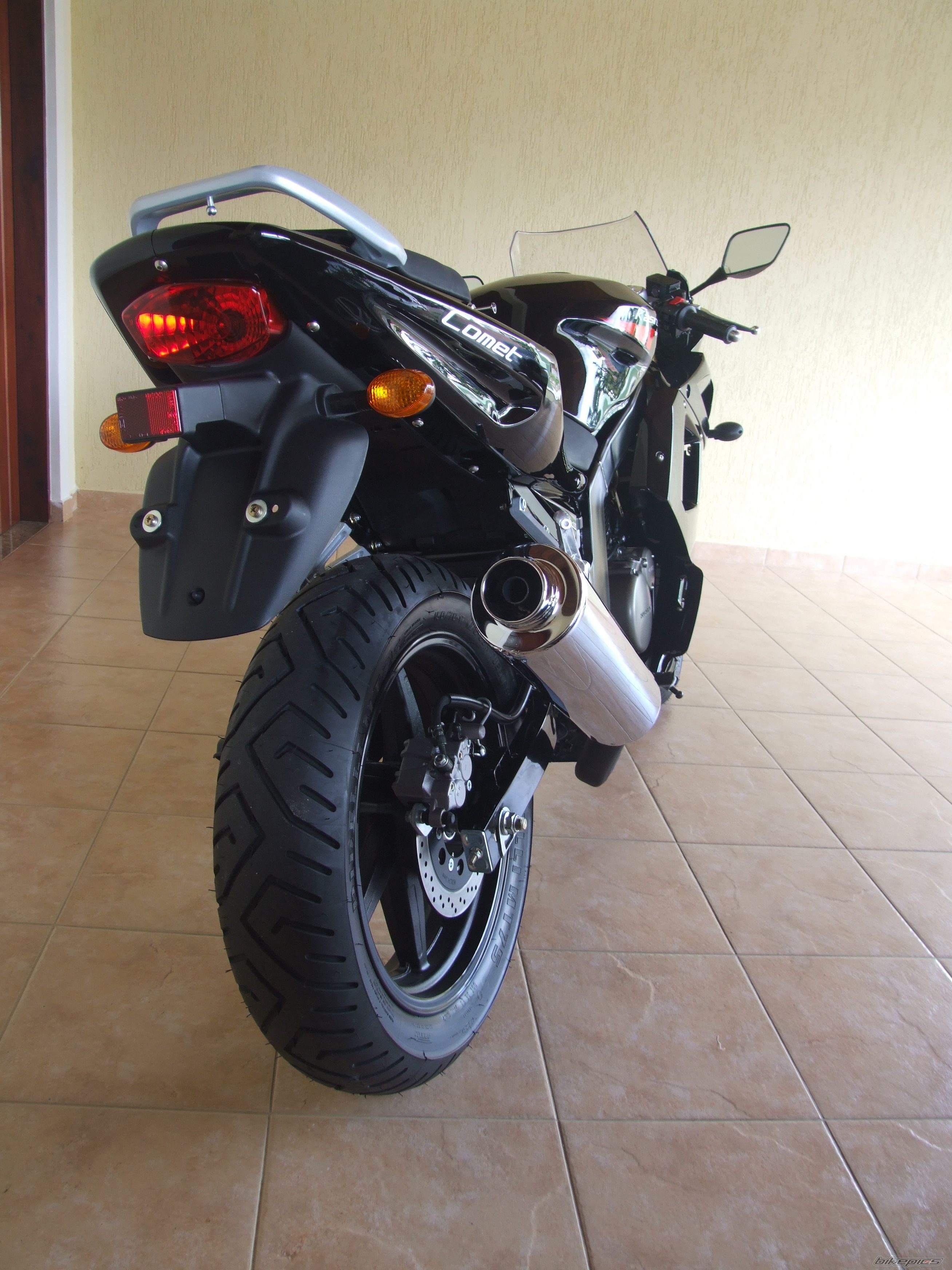 2008 HYOSUNG GT 250 R COMET | Picture 1145393 motorcycle photo