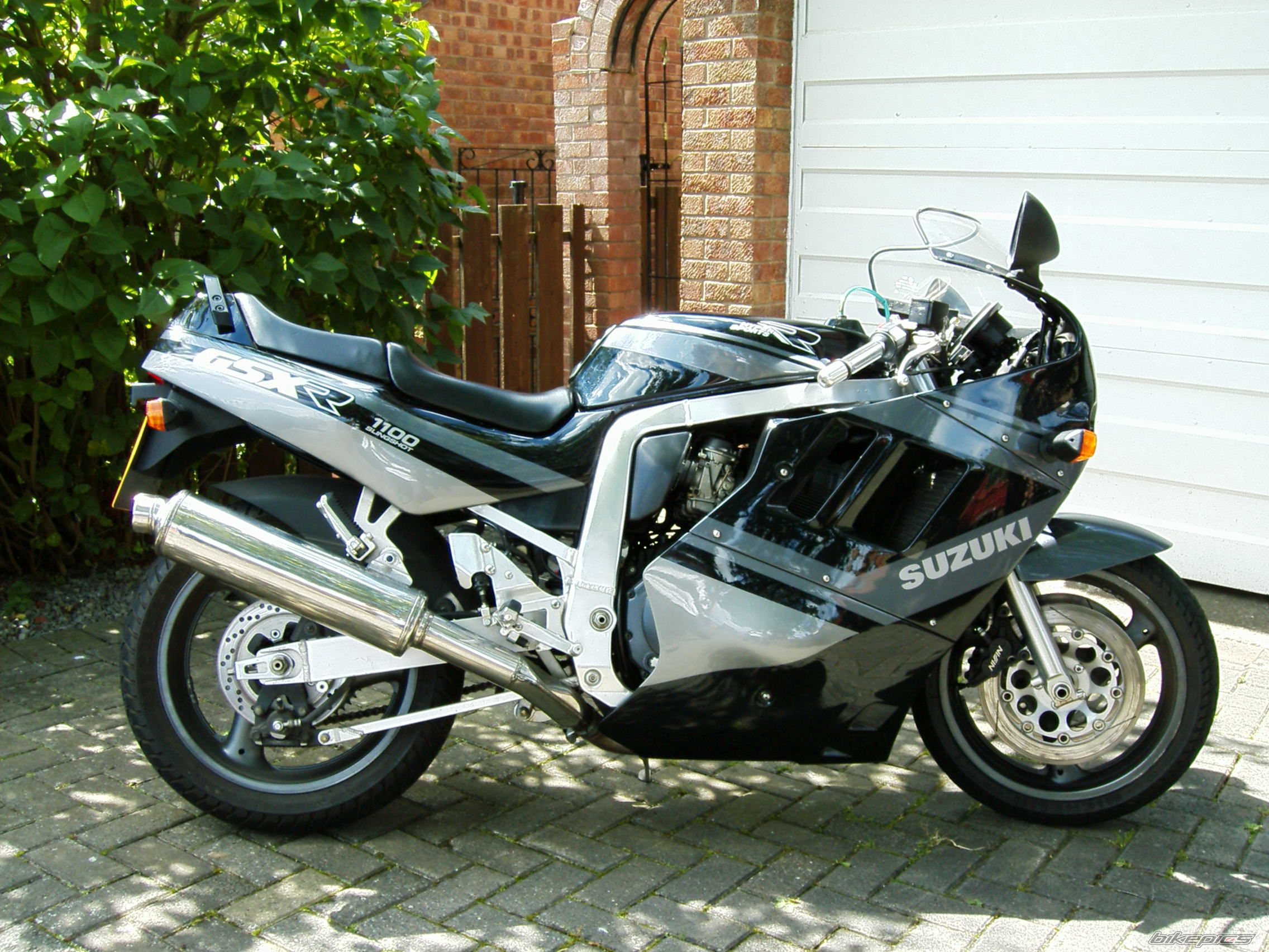 1989 SUZUKI GSX R 1100 | Picture 1147890 motorcycle photo