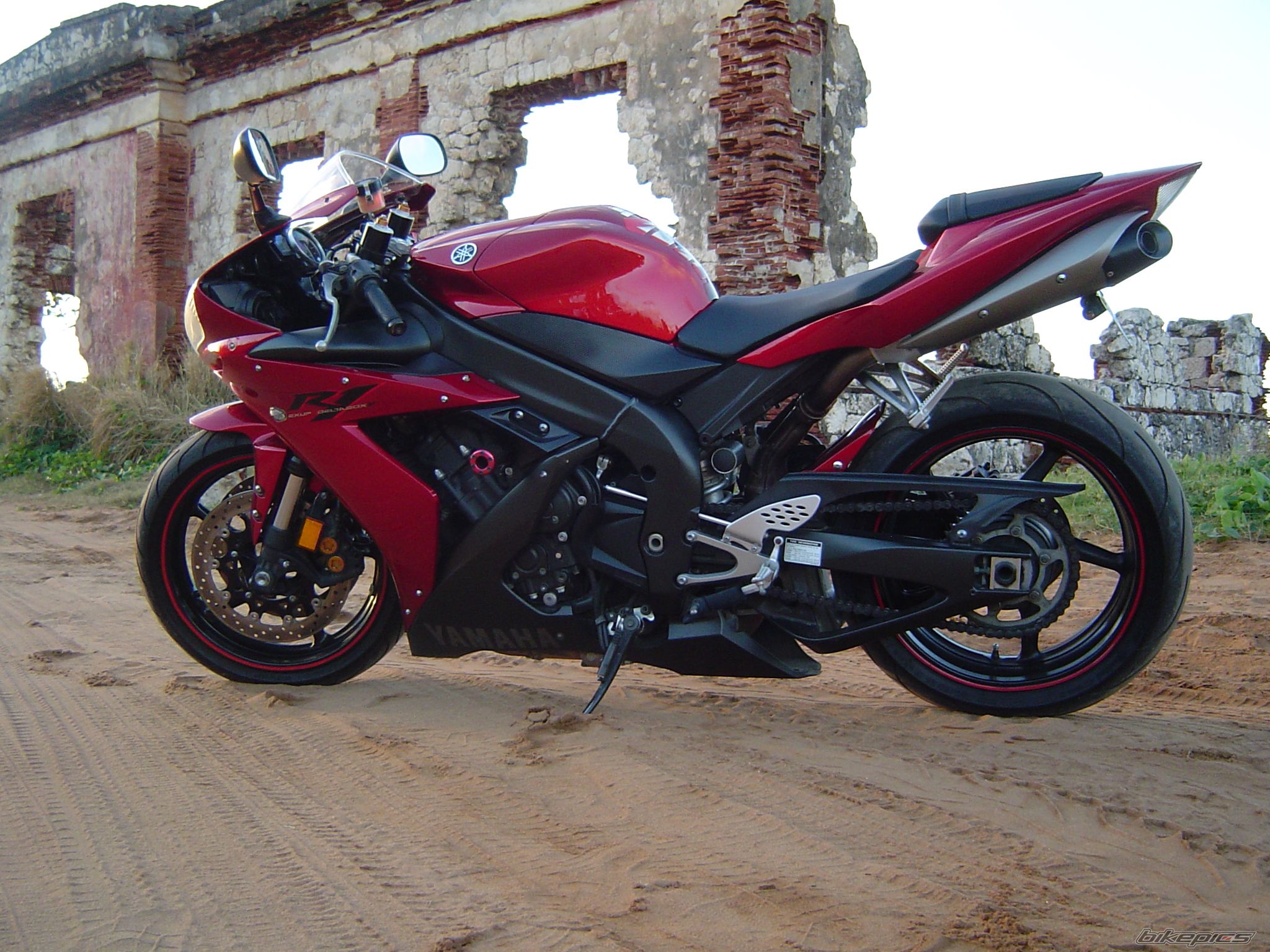 2004 YAMAHA YZF R1 | Picture 1149240 motorcycle photo