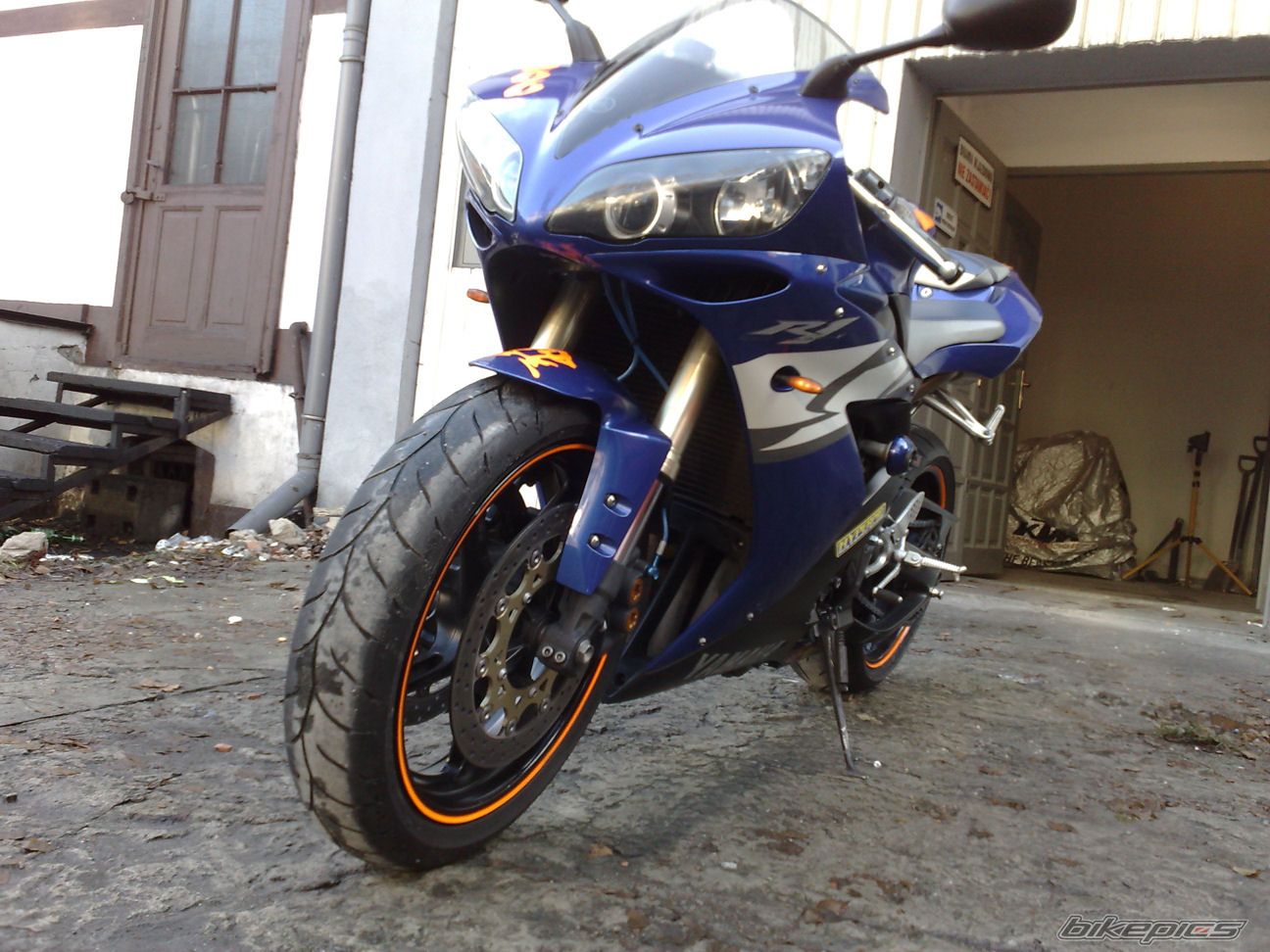 2004 YAMAHA YZF R1 | Picture 1150291 motorcycle photo