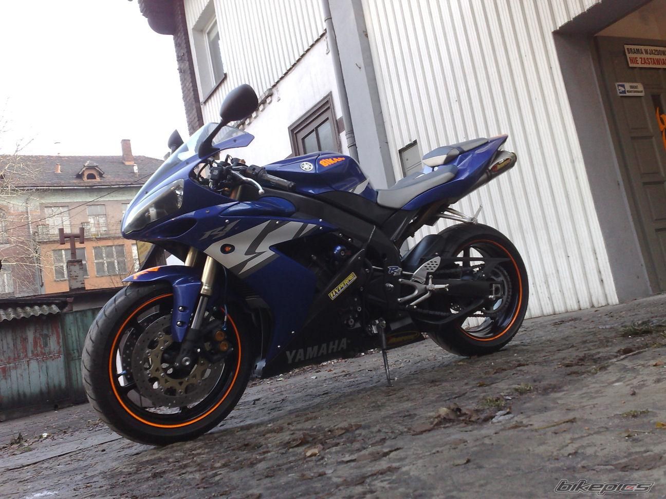2004 YAMAHA YZF R1 | Picture 1150294 motorcycle photo