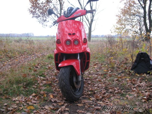 2000 MALAGUTI PHANTOM 50 F12 | Picture 1151104 motorcycle photo