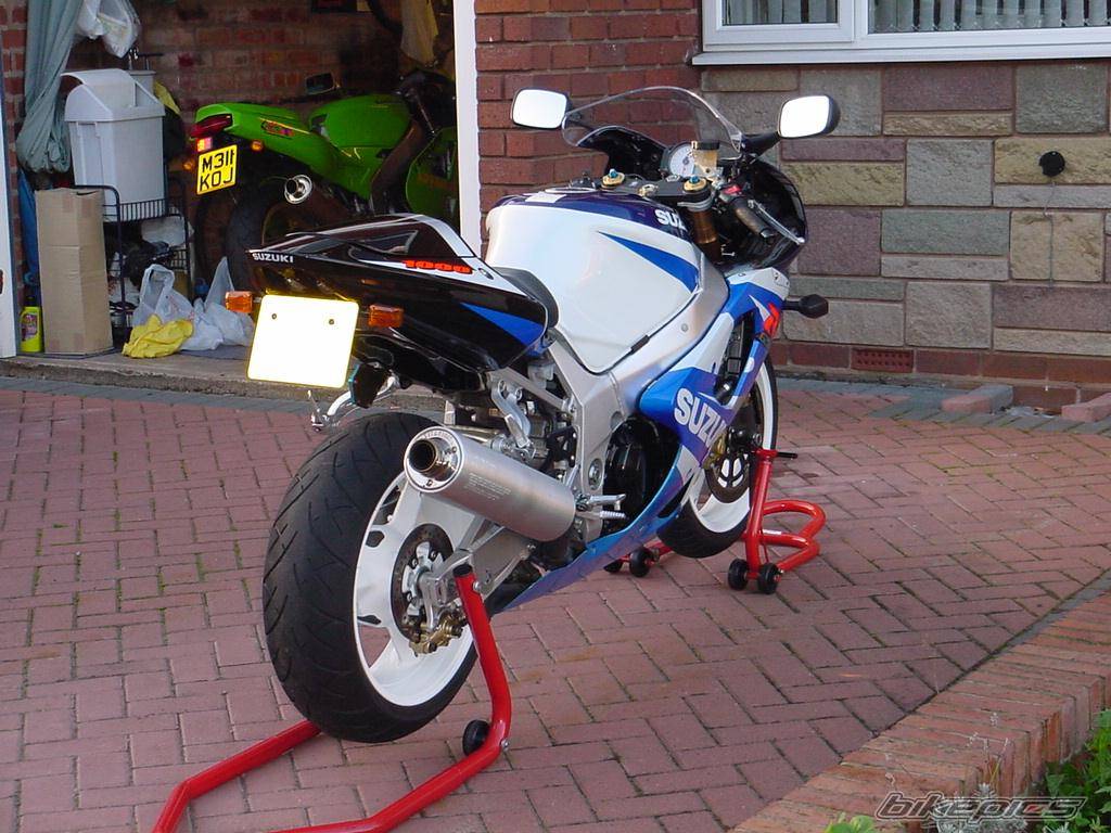 2001 SUZUKI GSX R 1000 | Picture 11524 motorcycle photo