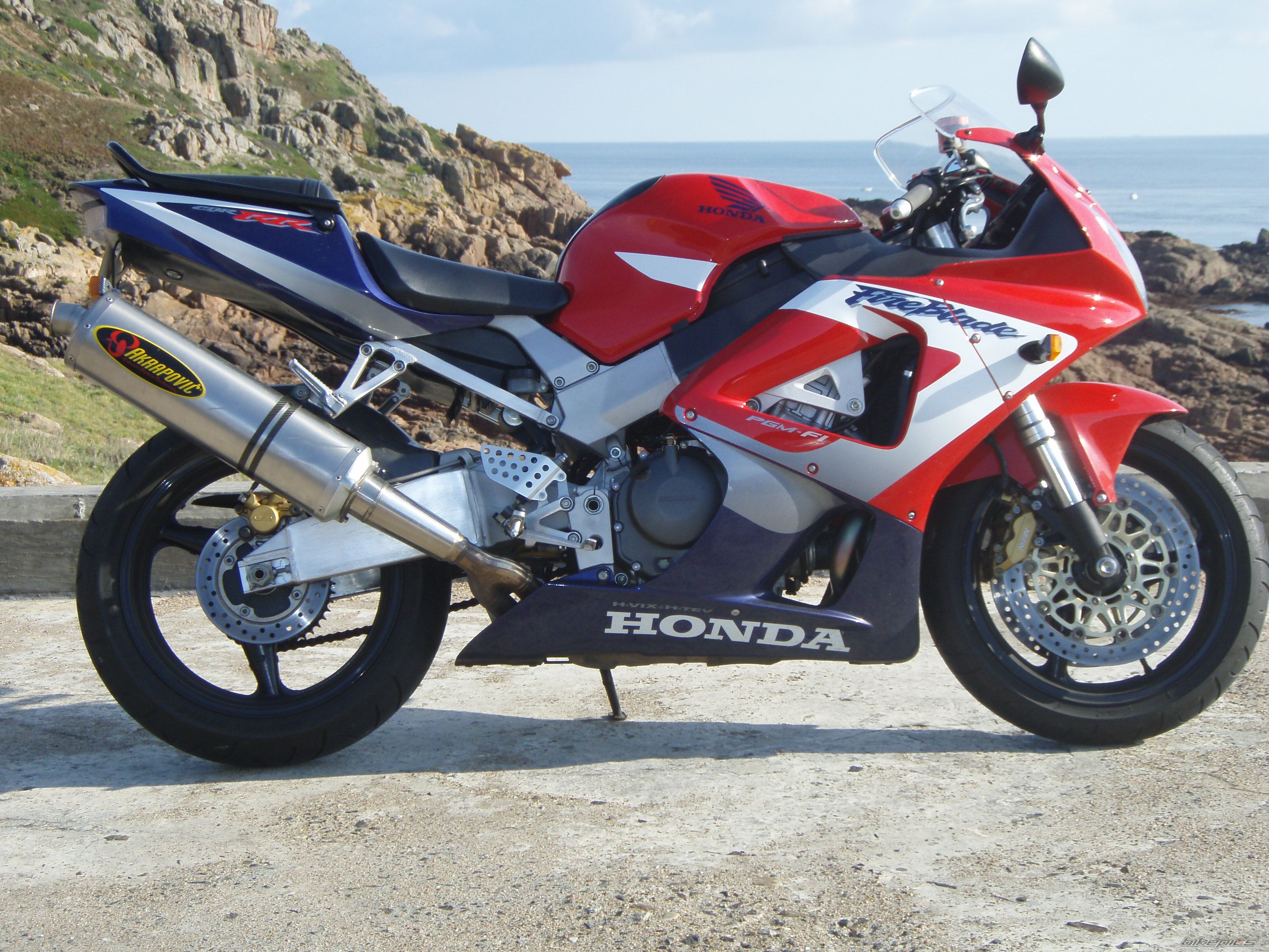 2001 HONDA CBR 900 | Picture 1152449 motorcycle photo