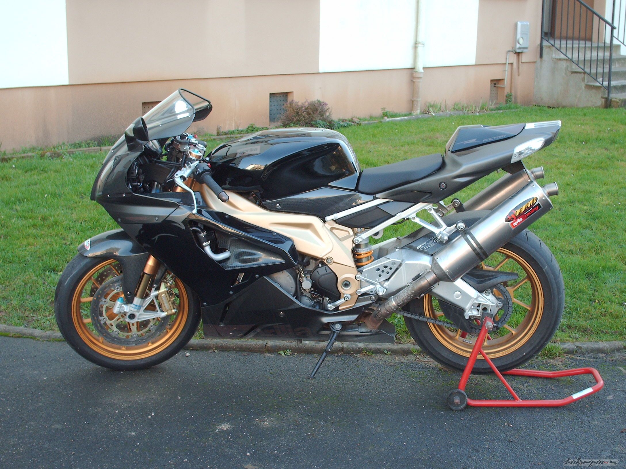 2006 APRILIA RSV MILLE FACTORY | Picture 1153701 motorcycle photo
