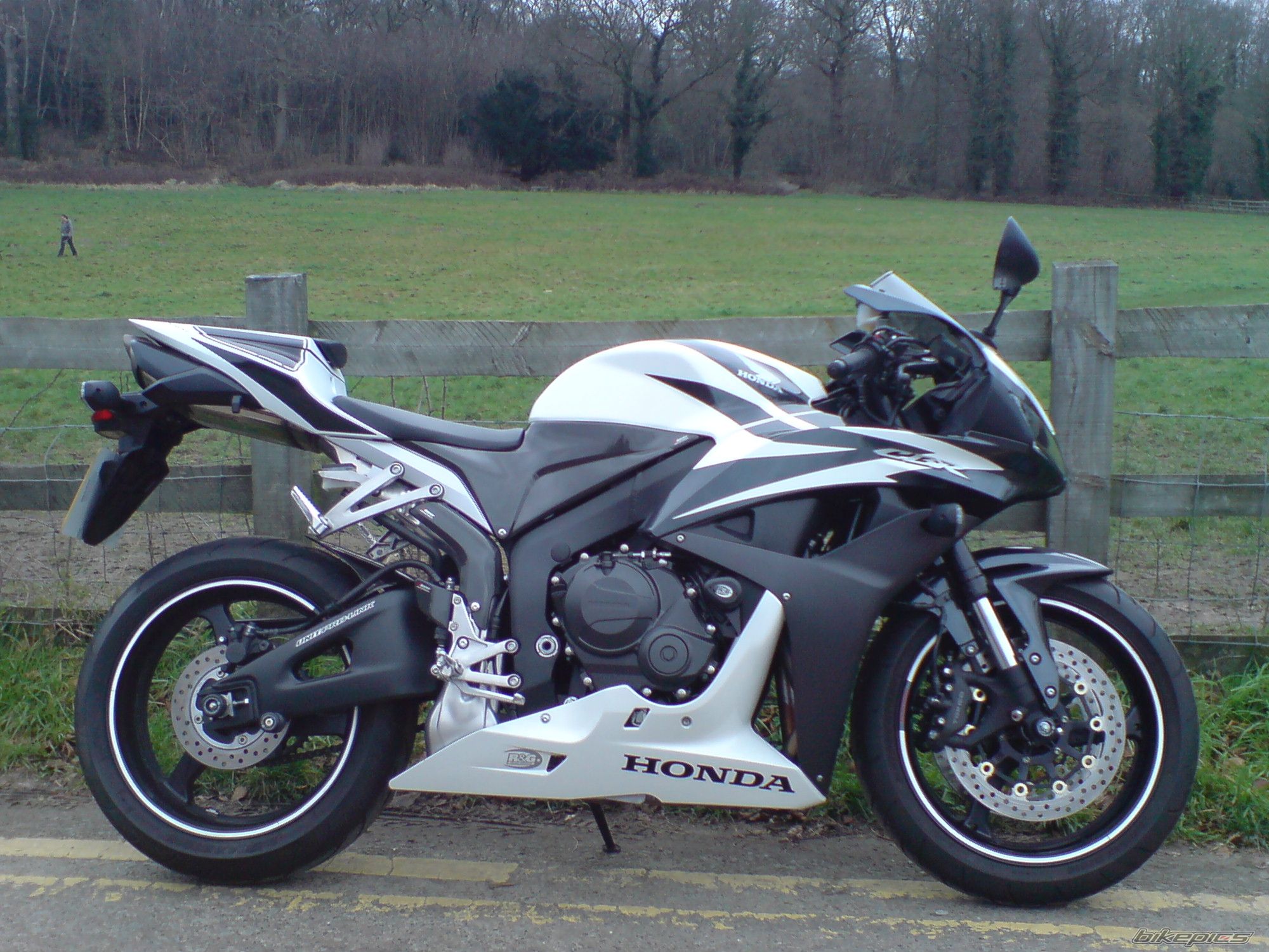 2007 HONDA CBR 600 RR | Picture 1153982 motorcycle photo