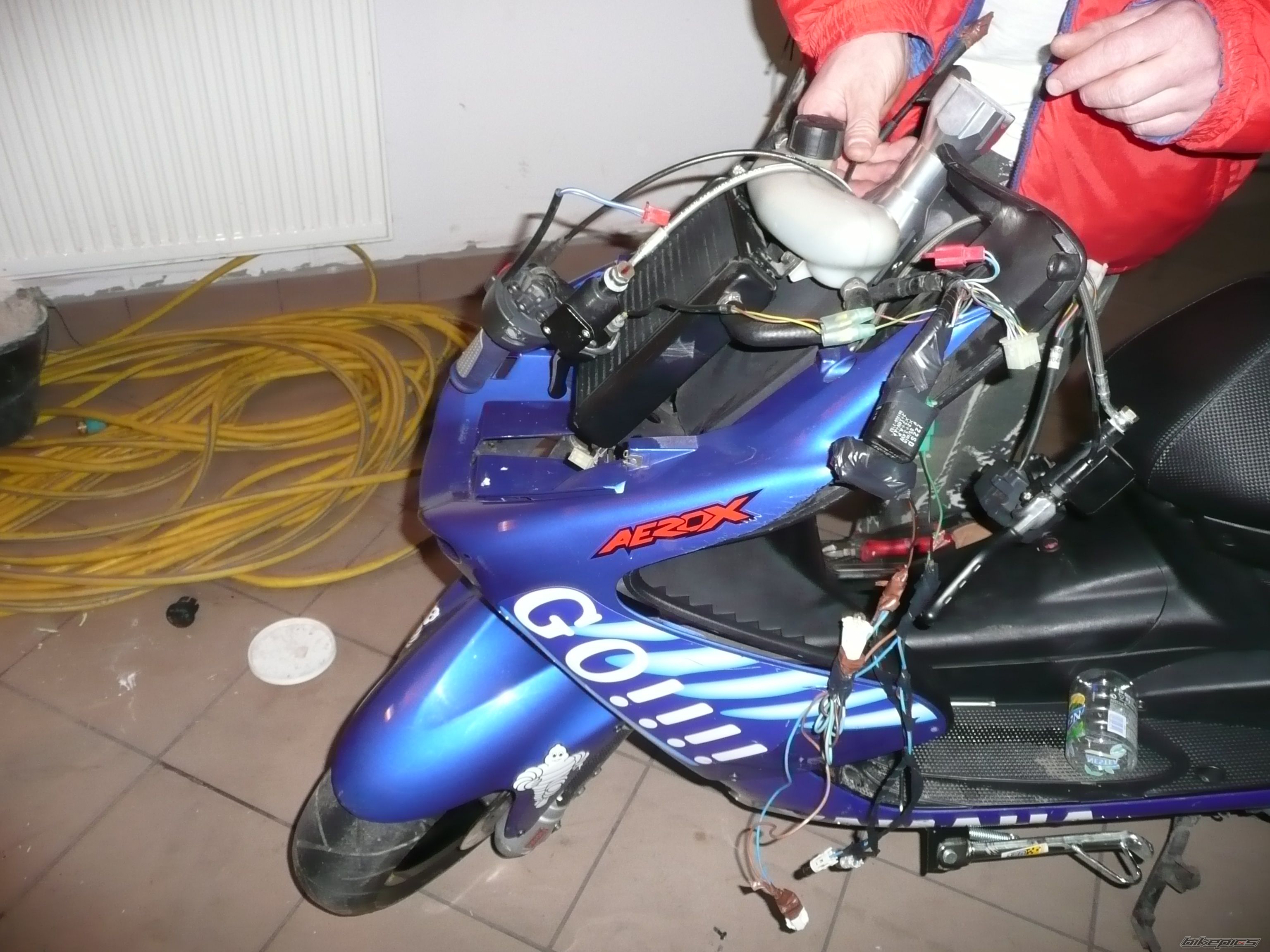 2004 YAMAHA AEROX 50 | Picture 1155291 motorcycle photo