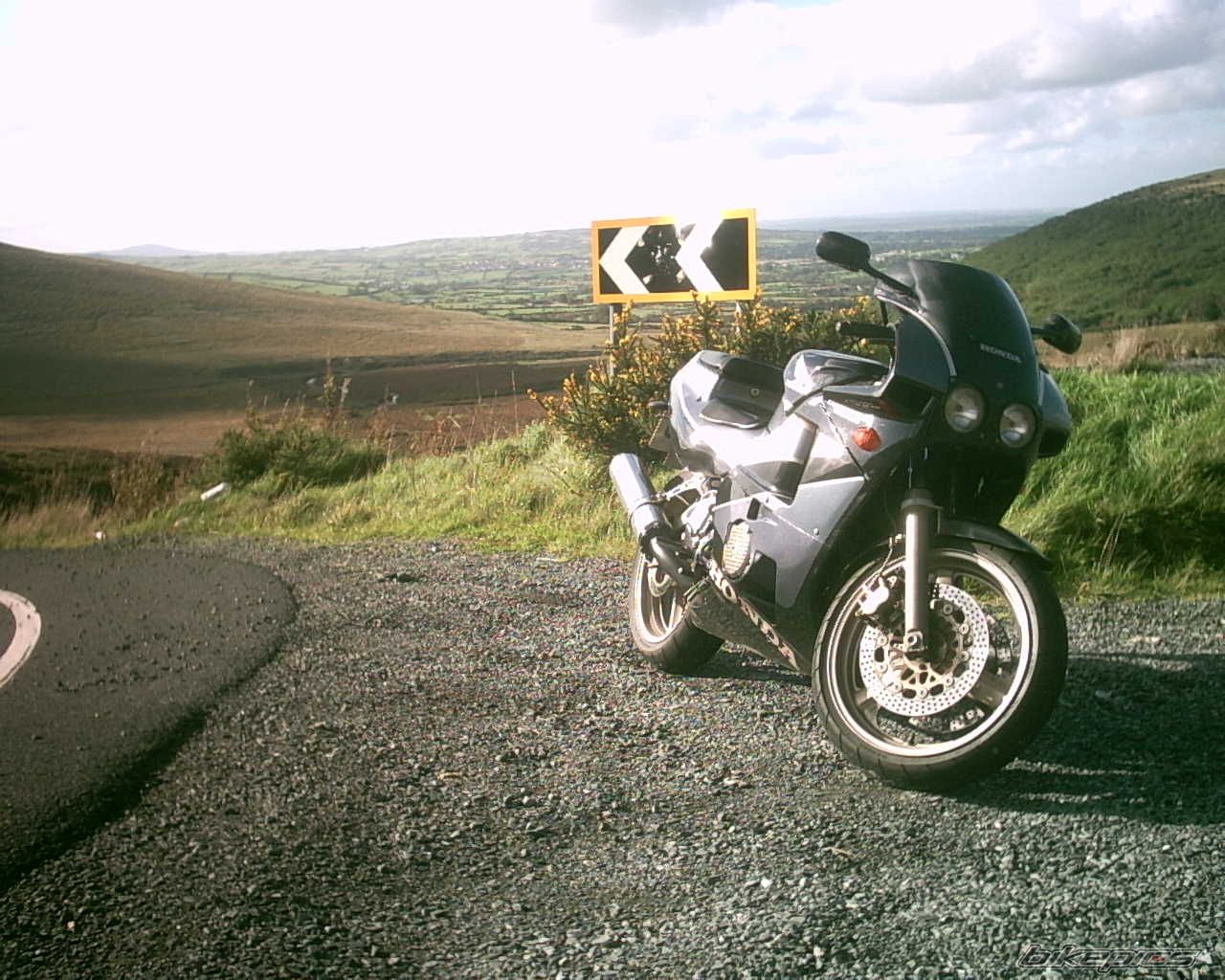1990 HONDA CBR 400 | Picture 1159514 motorcycle photo