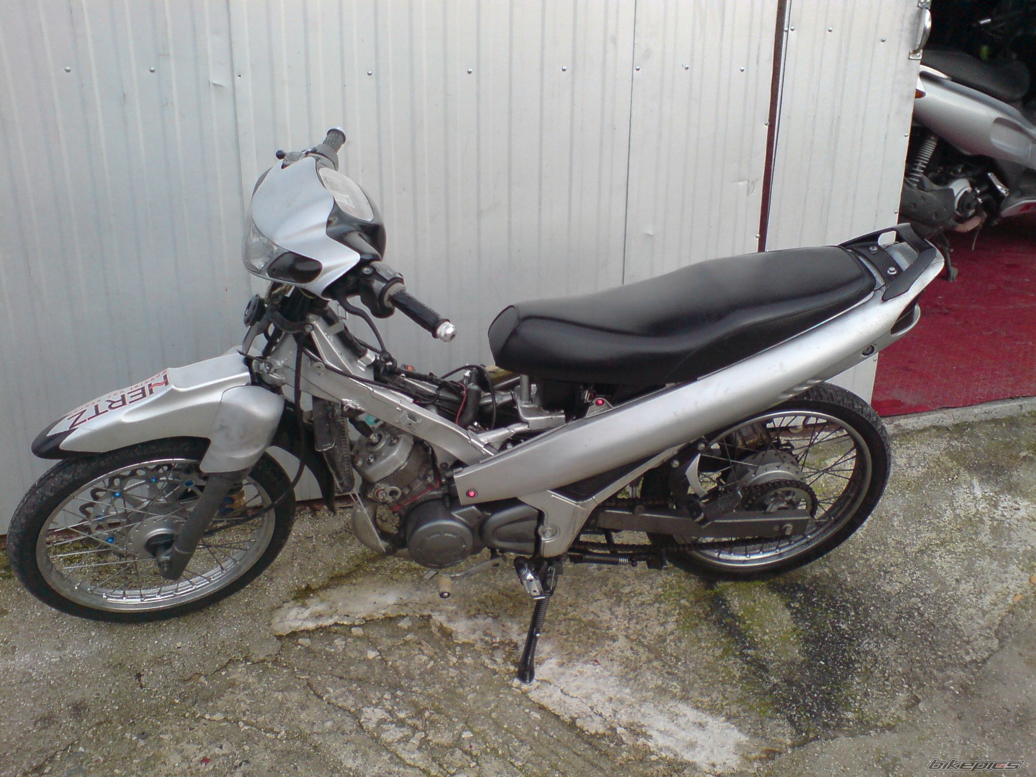 2008 YAMAHA 125 Z | Picture 1159520 motorcycle photo