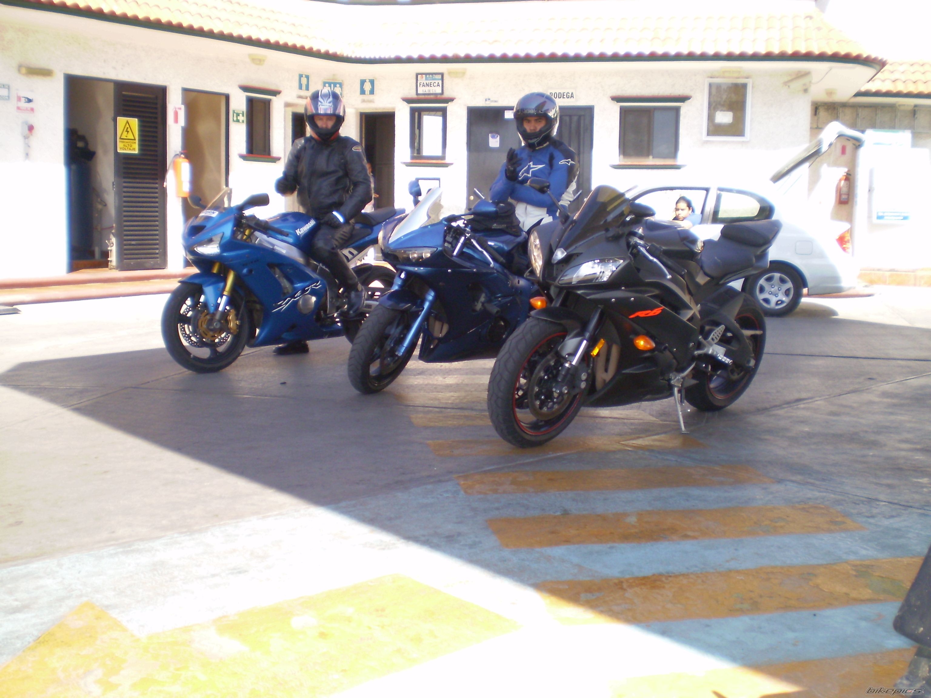 2006 YAMAHA YZF R6 | Picture 1160419 motorcycle photo