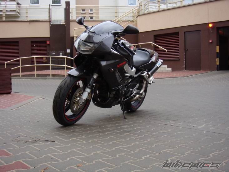 1999 HONDA VTR 1000 | Picture 1160688 motorcycle photo
