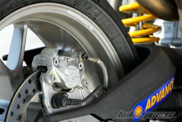 2004 DUCATI 749S | Picture 116420 motorcycle photo