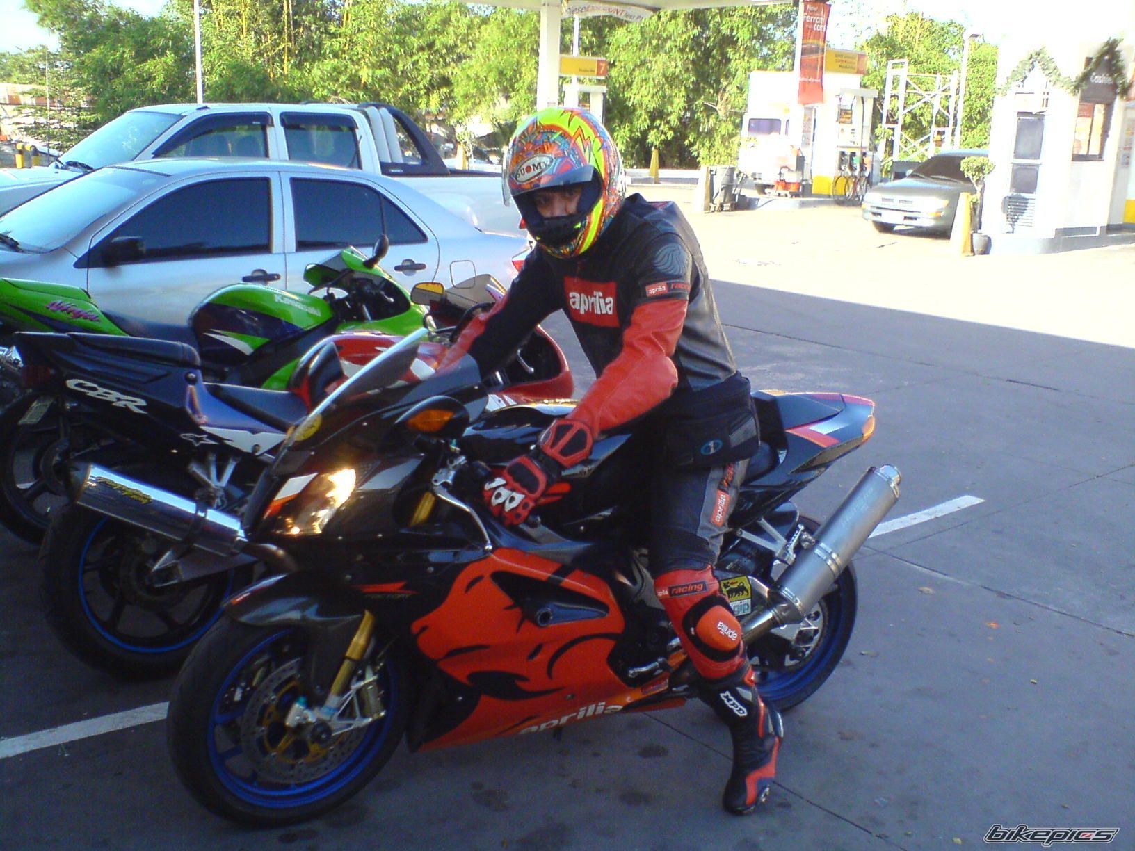 2004 APRILIA RSV MILLE FACTORY | Picture 1165944 motorcycle photo