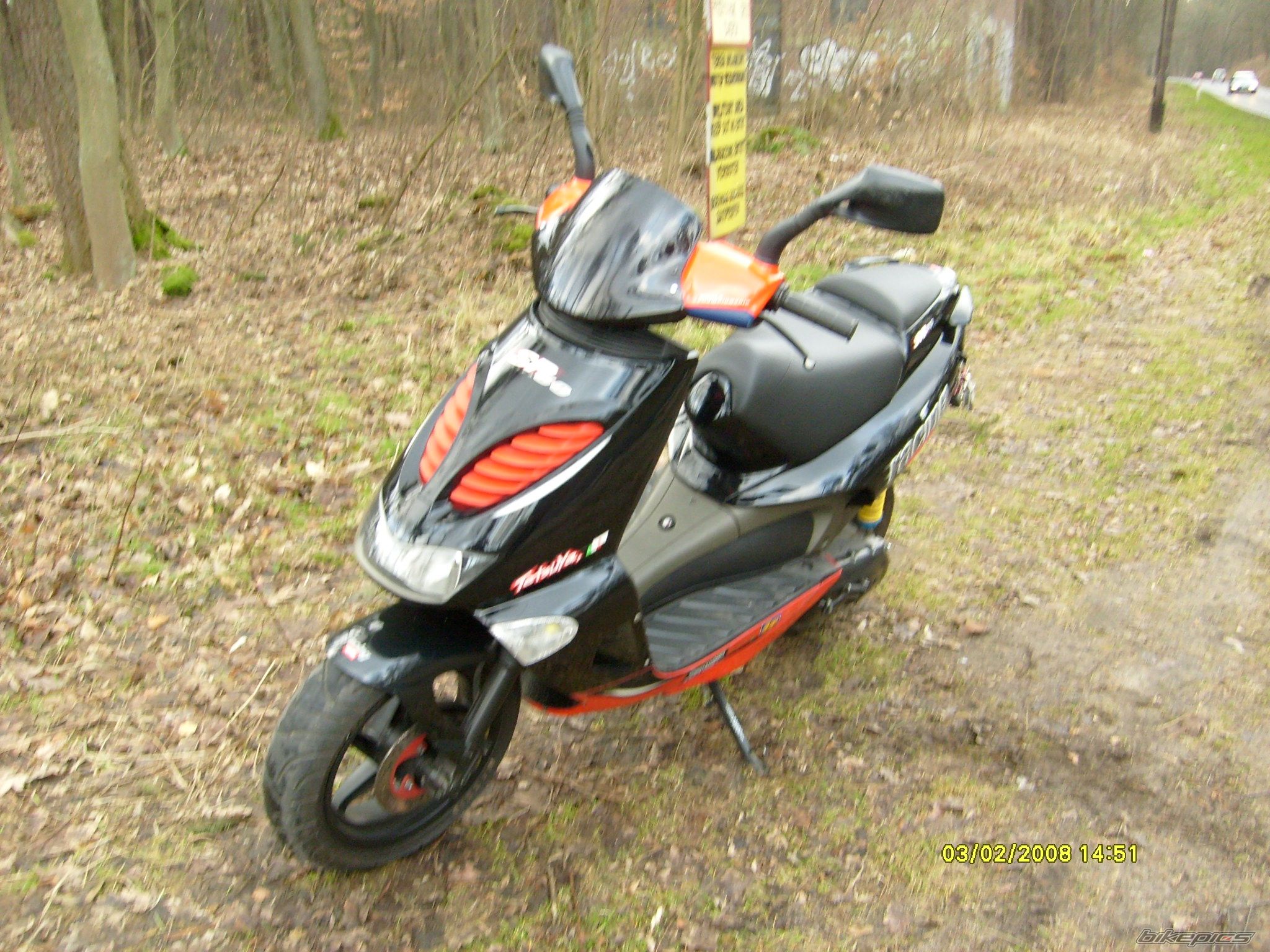 2001 APRILIA SR RACING 50 | Picture 1169181 motorcycle photo