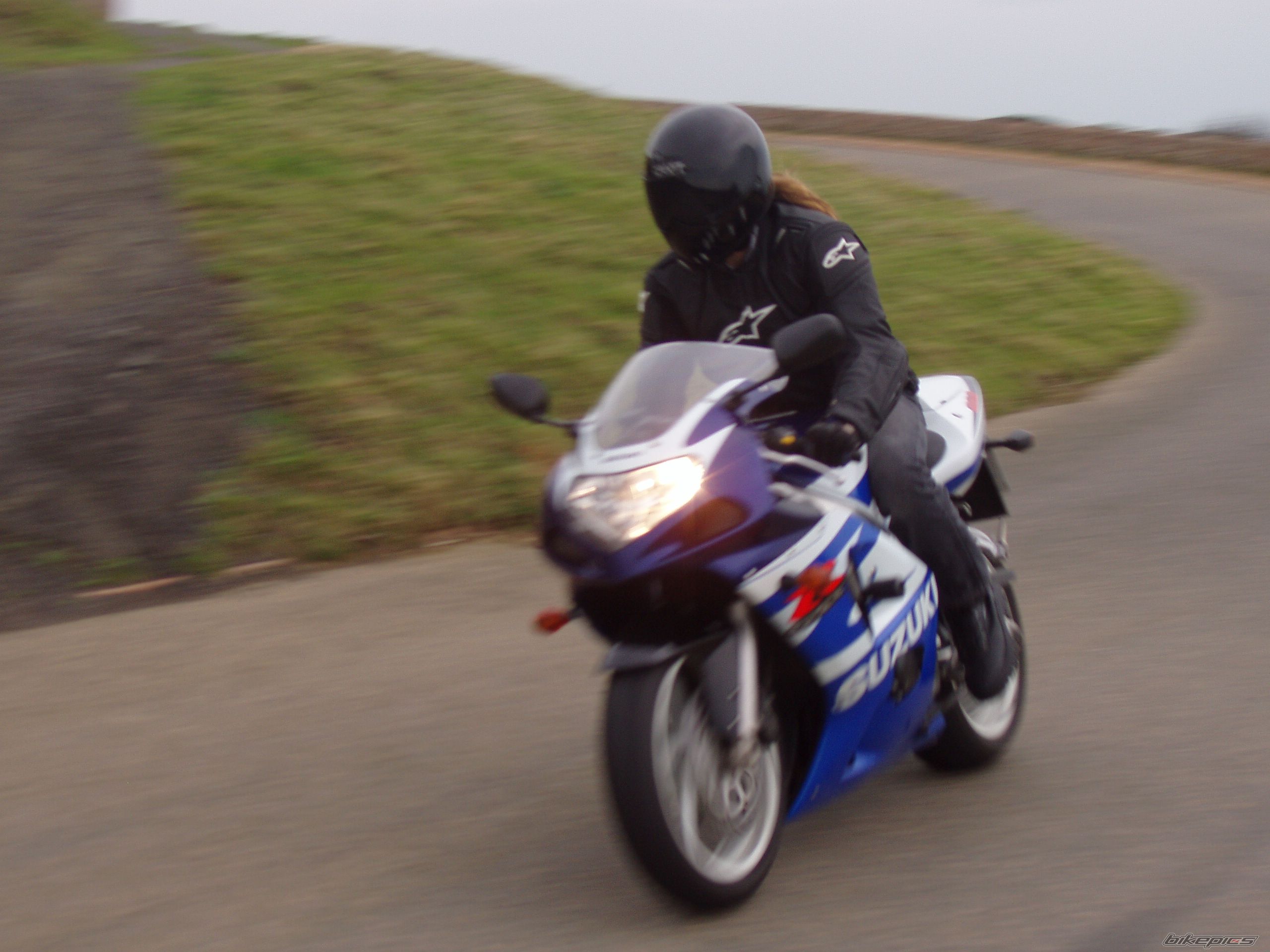 2002 SUZUKI GSX R 600 | Picture 1171487 motorcycle photo