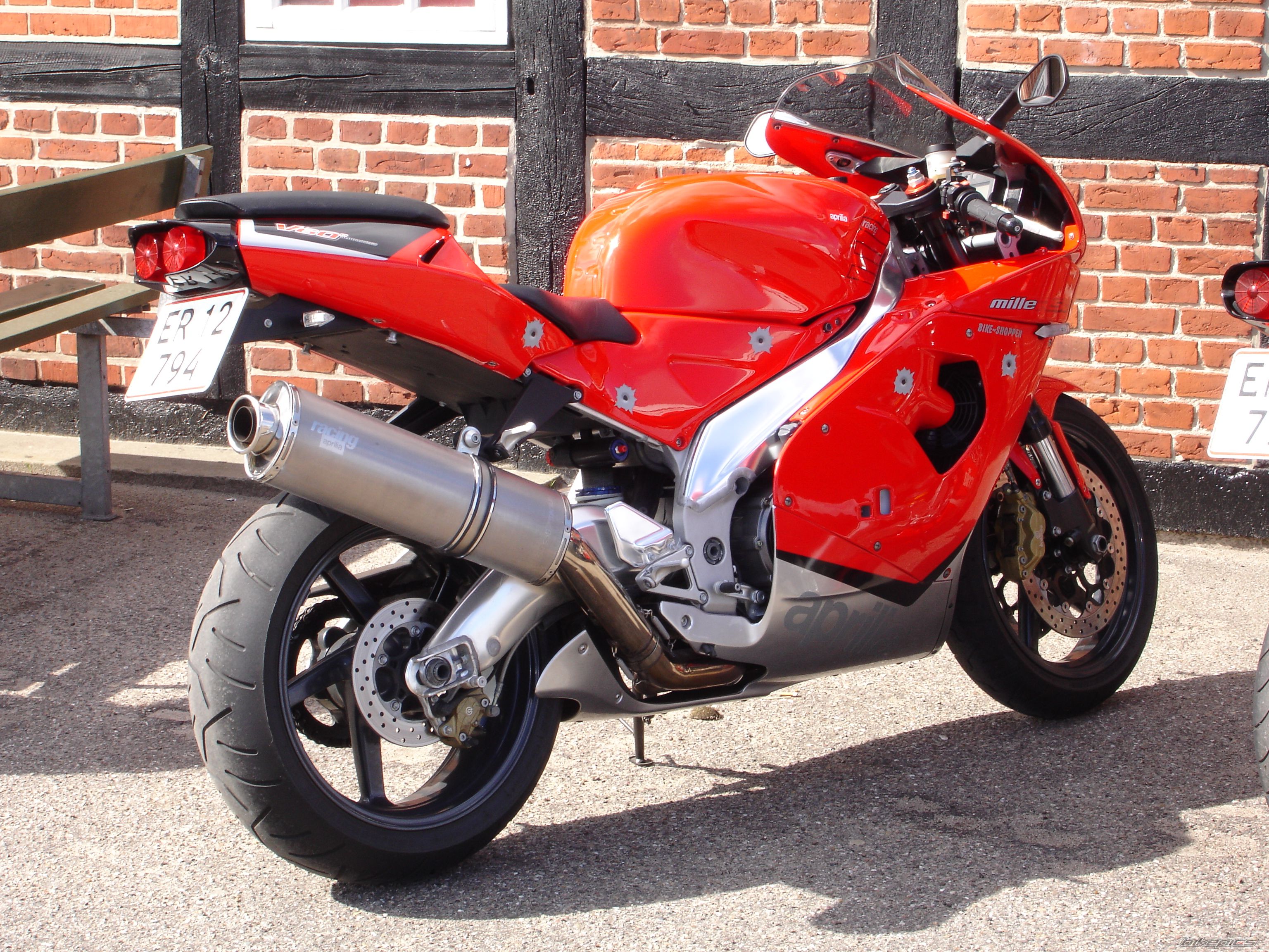 2000 APRILIA RSV 1000 MILLE | Picture 1172876 motorcycle photo