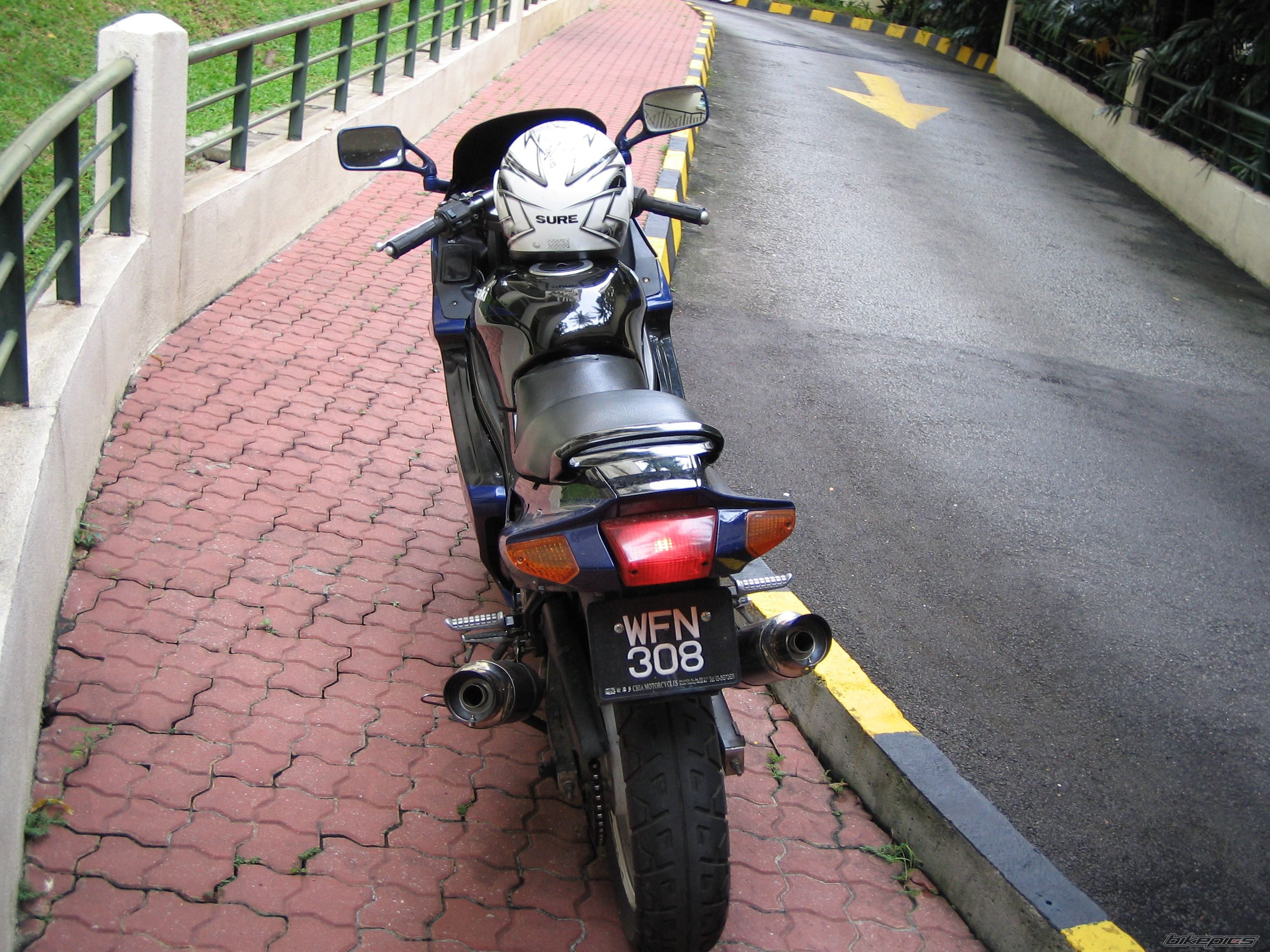 2008 KAWASAKI ZZR 250 | Picture 1174357 motorcycle photo