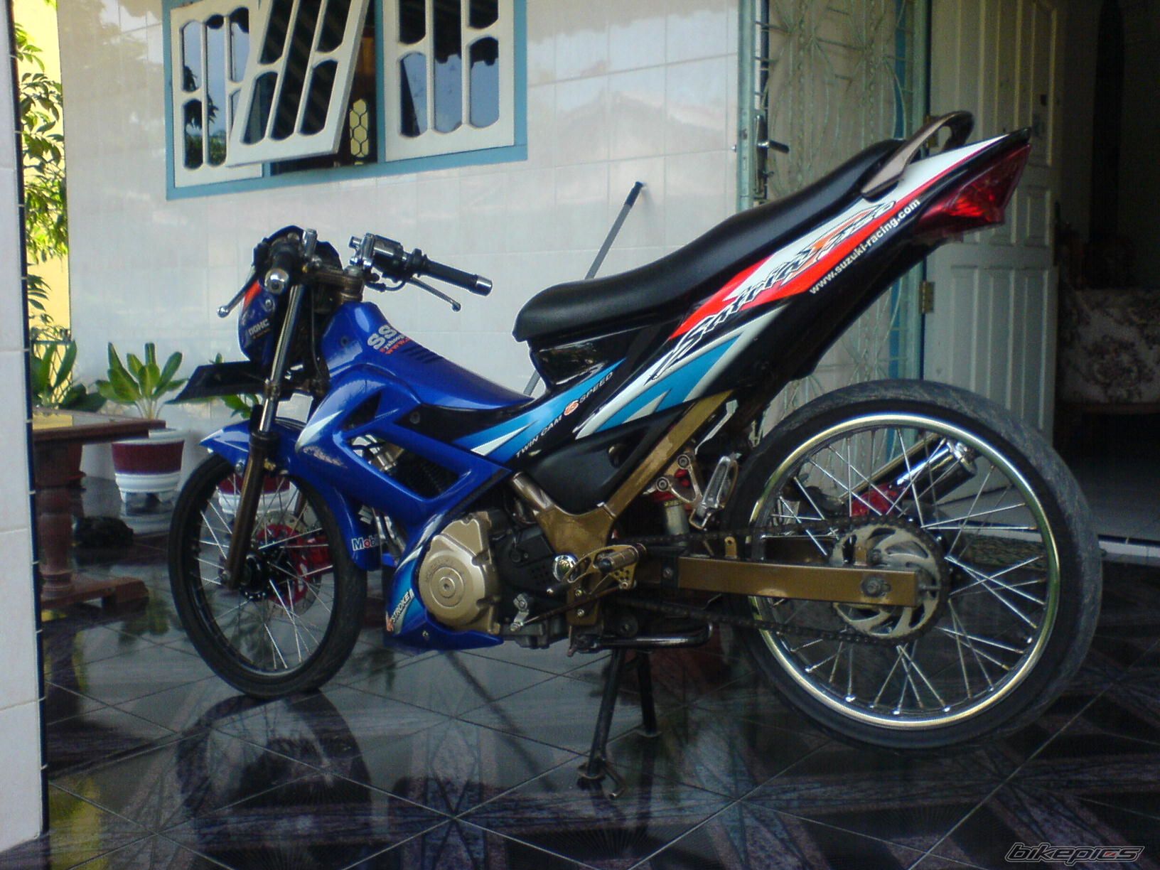 2005 SUZUKI SATRIA F 150 | Picture 1175044 motorcycle photo