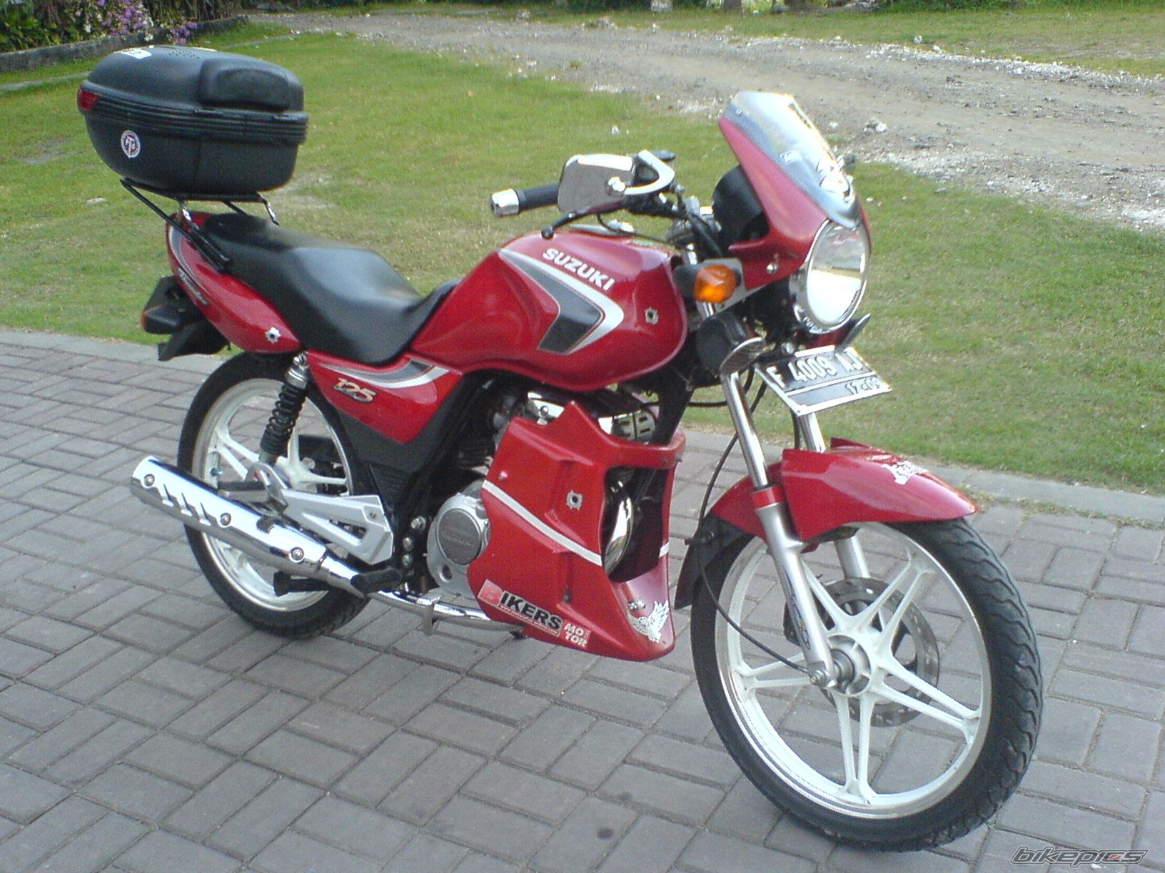 2004 SUZUKI EN 125 | Picture 1175767 motorcycle photo