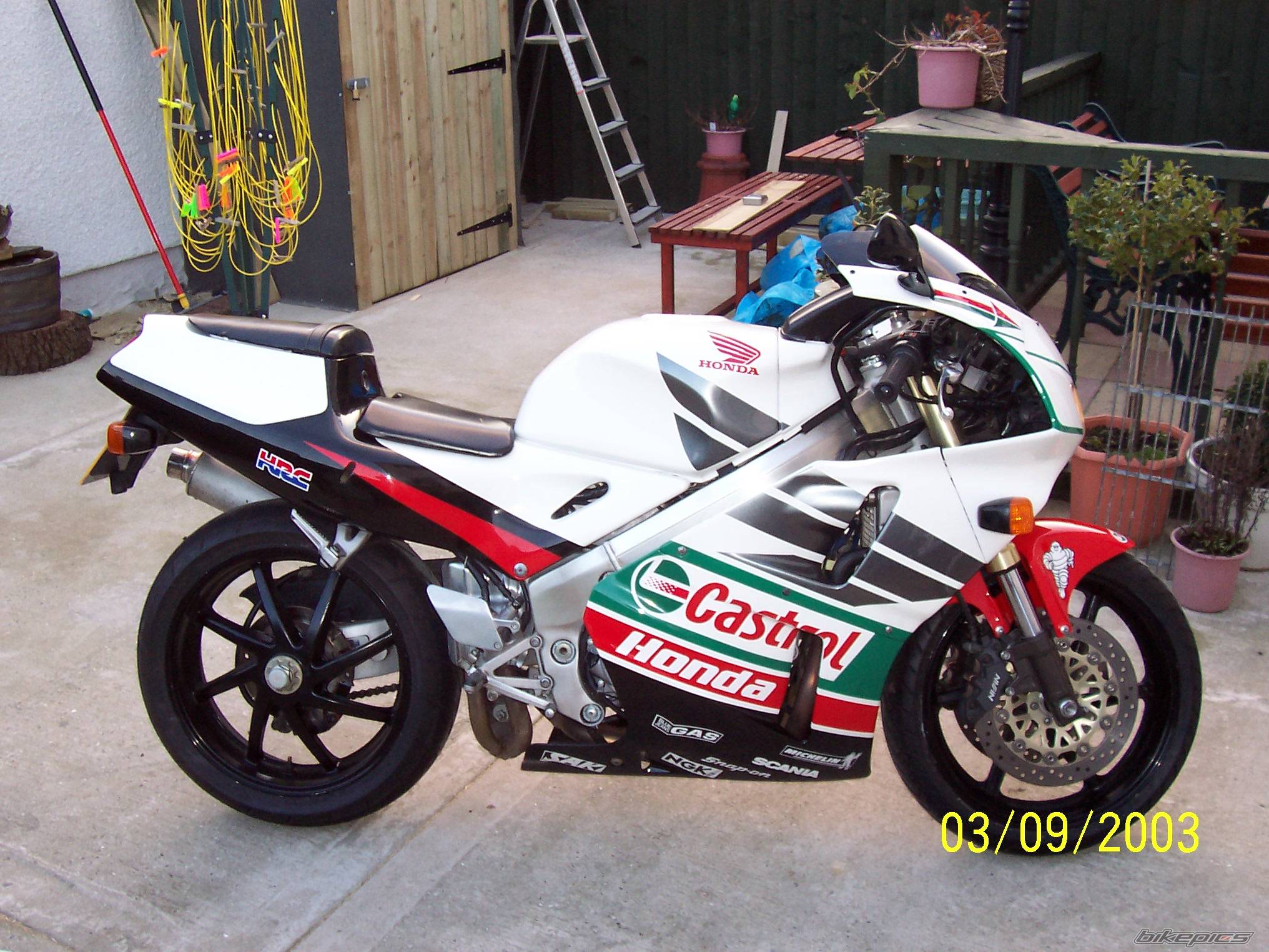 2001 HONDA RVF 400 | Picture 117828 motorcycle photo