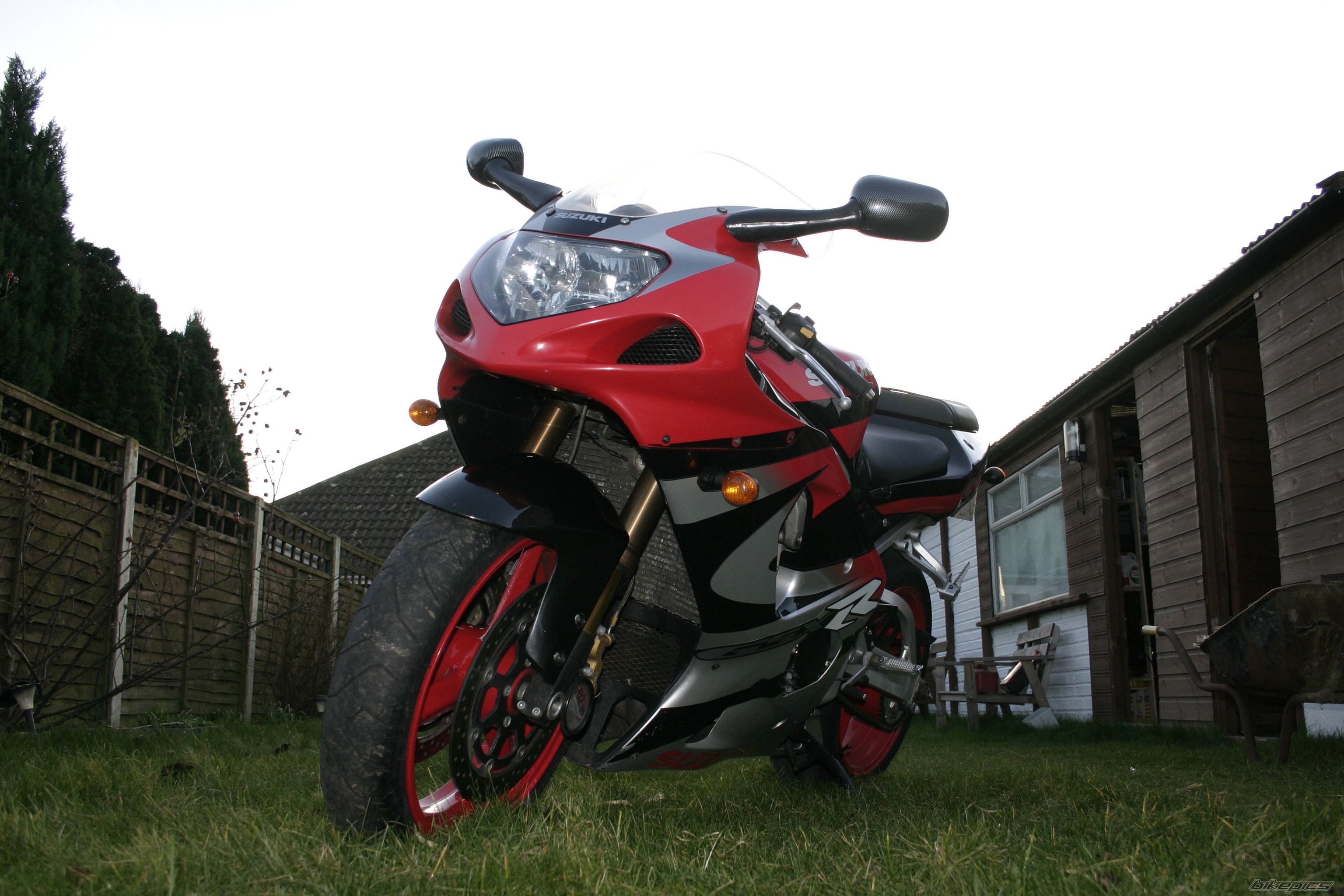2001 SUZUKI GSX R 1000 | Picture 1179999 motorcycle photo