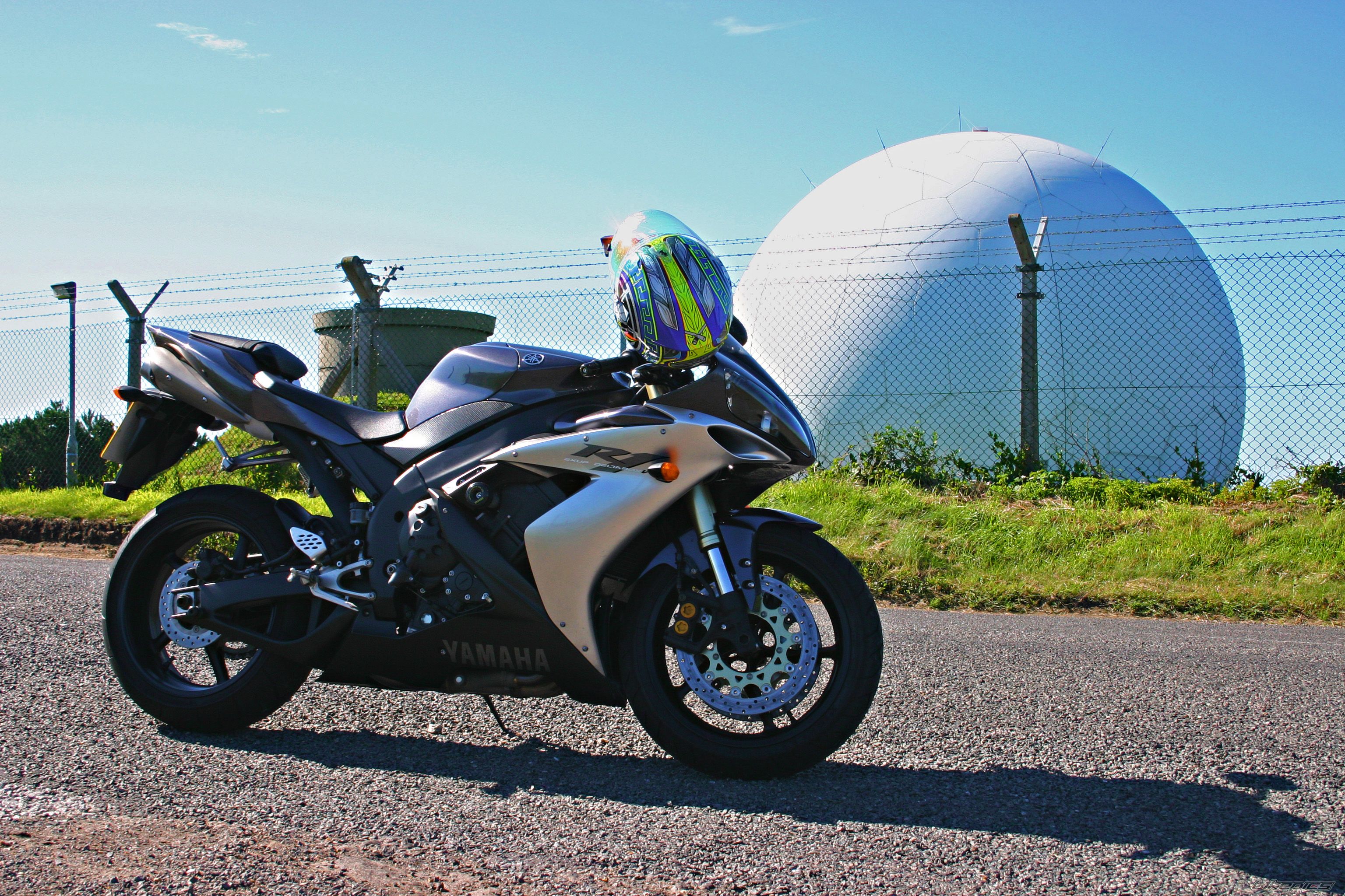 2005 YAMAHA YZF R1 | Picture 1180050 motorcycle photo