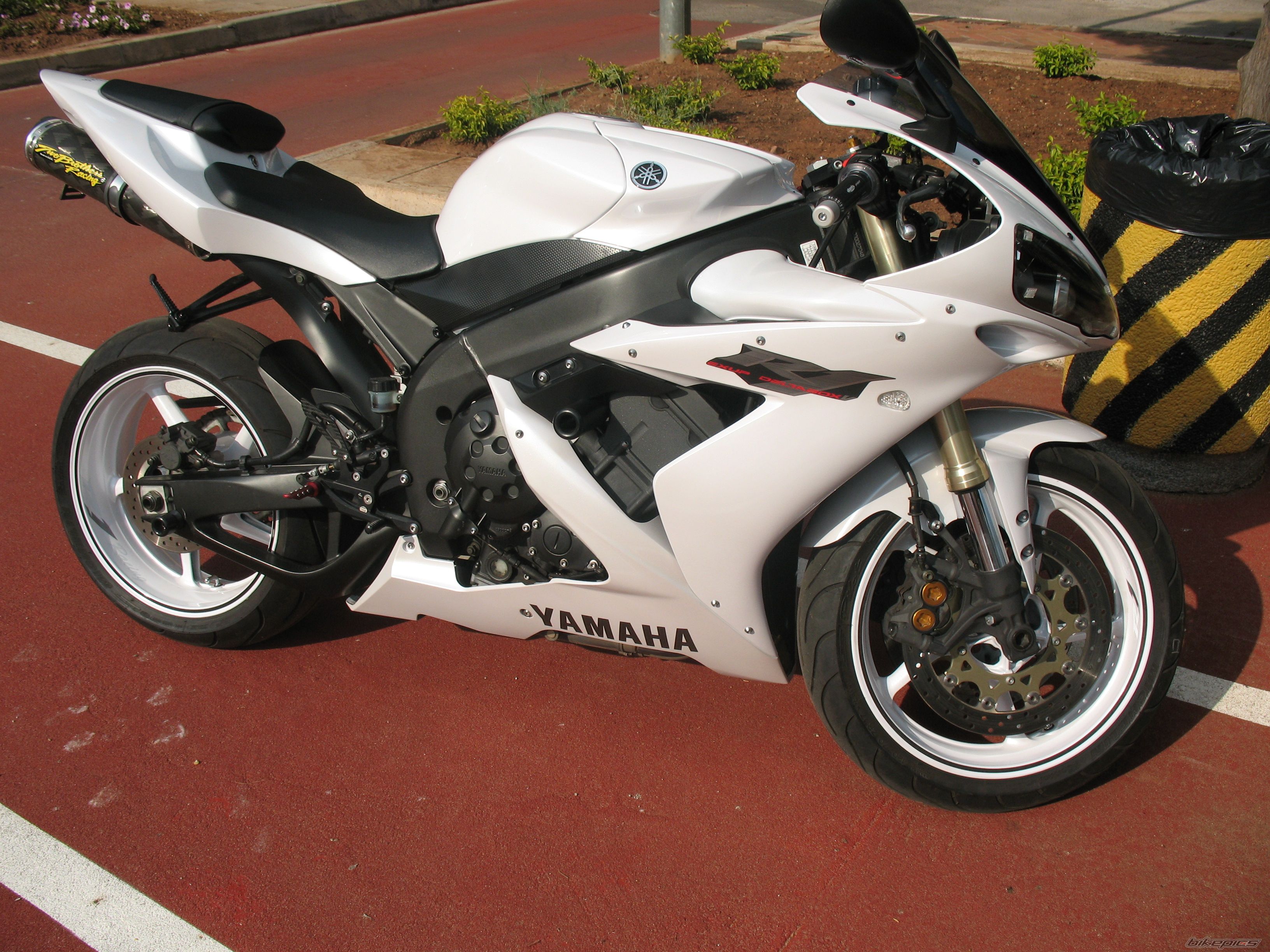 2005 YAMAHA YZF R1 | Picture 1181007 motorcycle photo