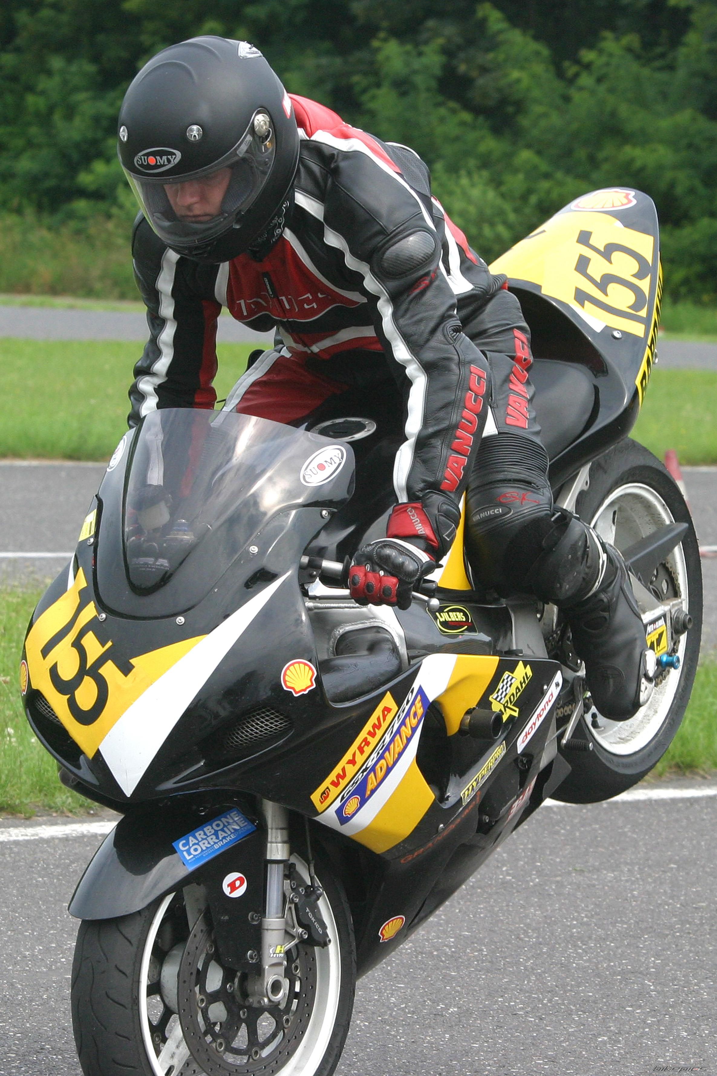 2001 SUZUKI GSX R 750 | Picture 1182907 motorcycle photo