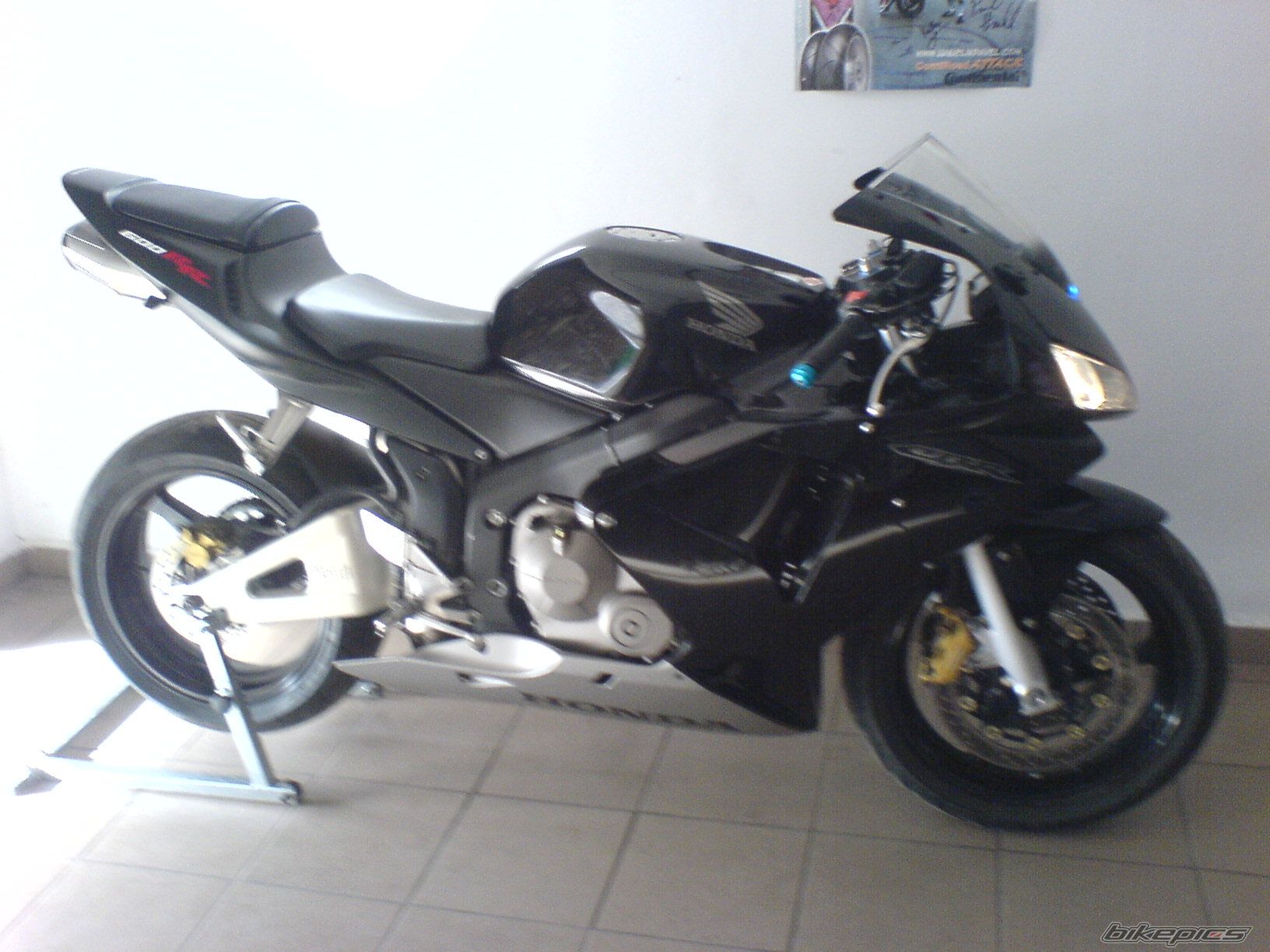 2004 HONDA CBR 600 RR | Picture 1184056 motorcycle photo