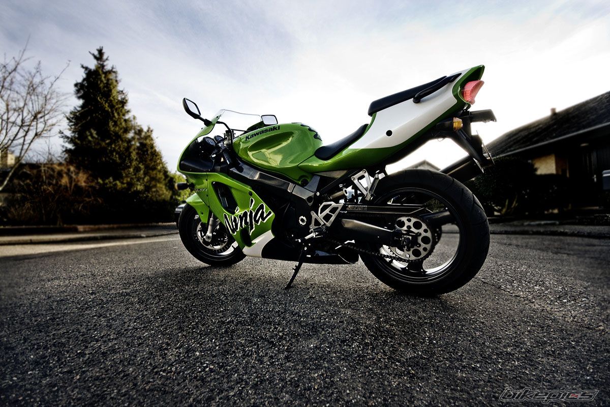 1999 KAWASAKI ZX 7R | Picture 1184548 motorcycle photo