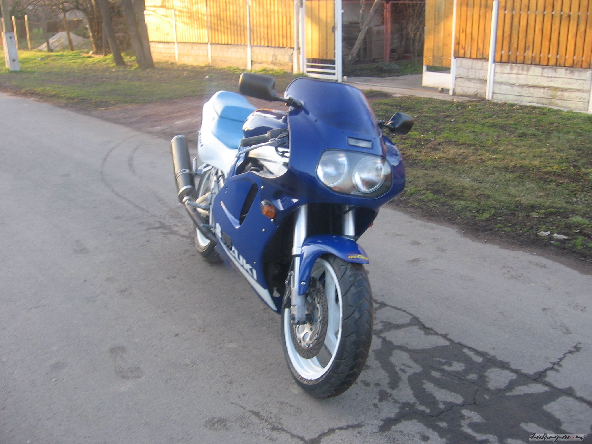 1992 SUZUKI GSX R 750 | Picture 1186153 motorcycle photo