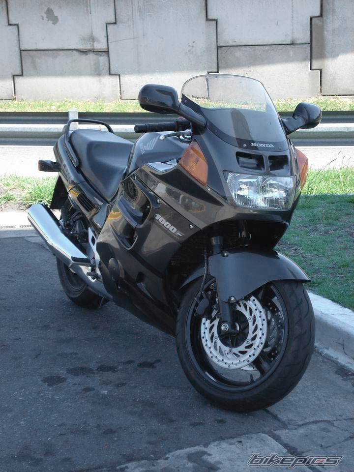1992 HONDA CBR 1000 F | Picture 1187047 motorcycle photo