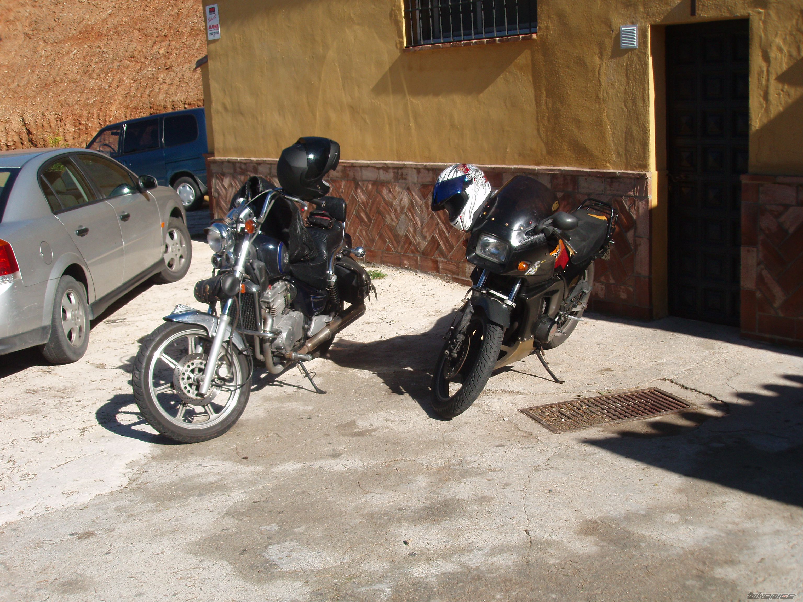 1990 KAWASAKI GPZ 550 | Picture 1187697 motorcycle photo