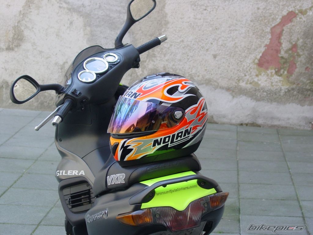 2001 GILERA RUNNER 200 VXR | Picture 1187857 motorcycle photo