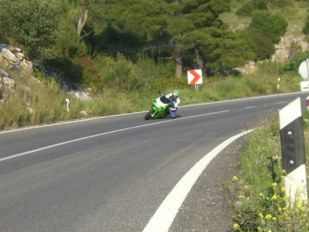 1999 KAWASAKI ZX 7R | Picture 1189101 motorcycle photo