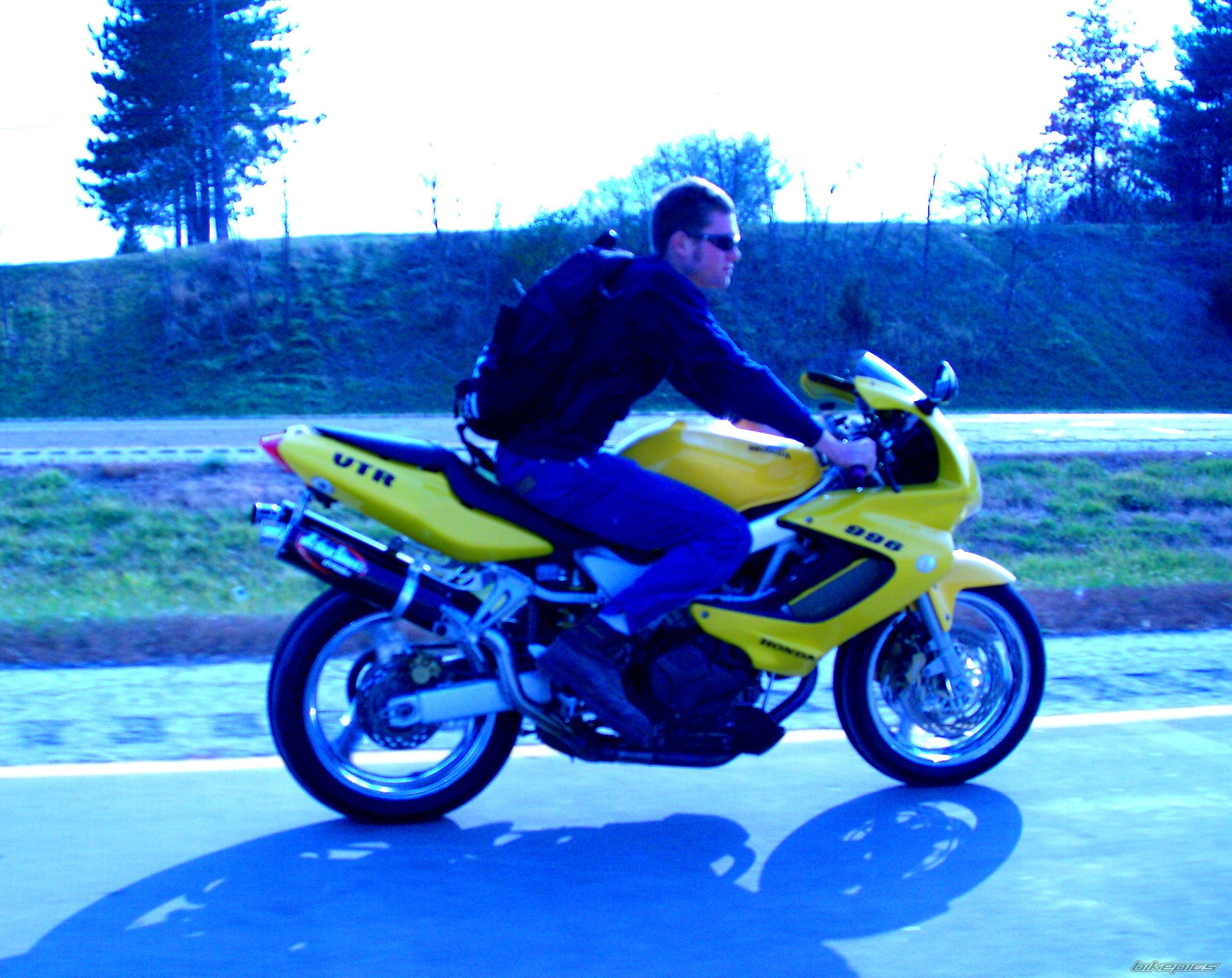 1999 HONDA VTR 1000 | Picture 1189528 motorcycle photo