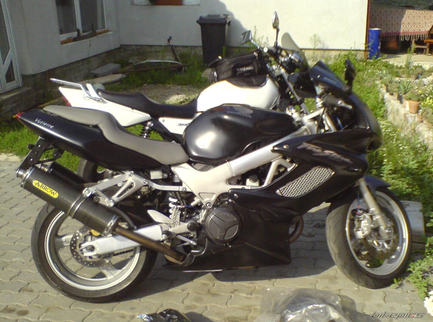 1998 HONDA VTR 1000 | Picture 1191406 motorcycle photo