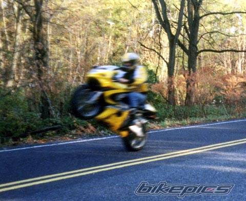 2000 SUZUKI GSX 750 | Picture 11940 motorcycle photo