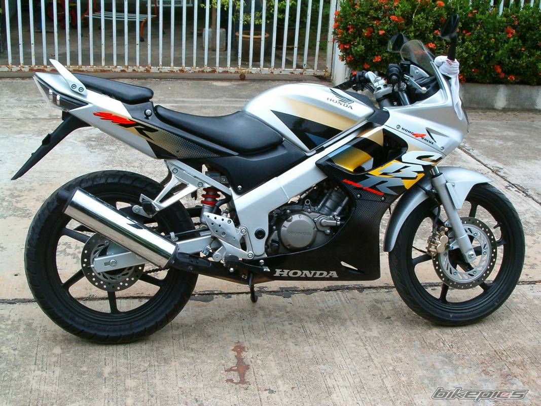 2002 HONDA CBR 150 | Picture 119568 motorcycle photo