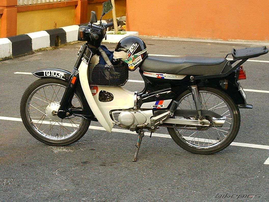 1992 HONDA C 70 | Picture 1196034 motorcycle photo
