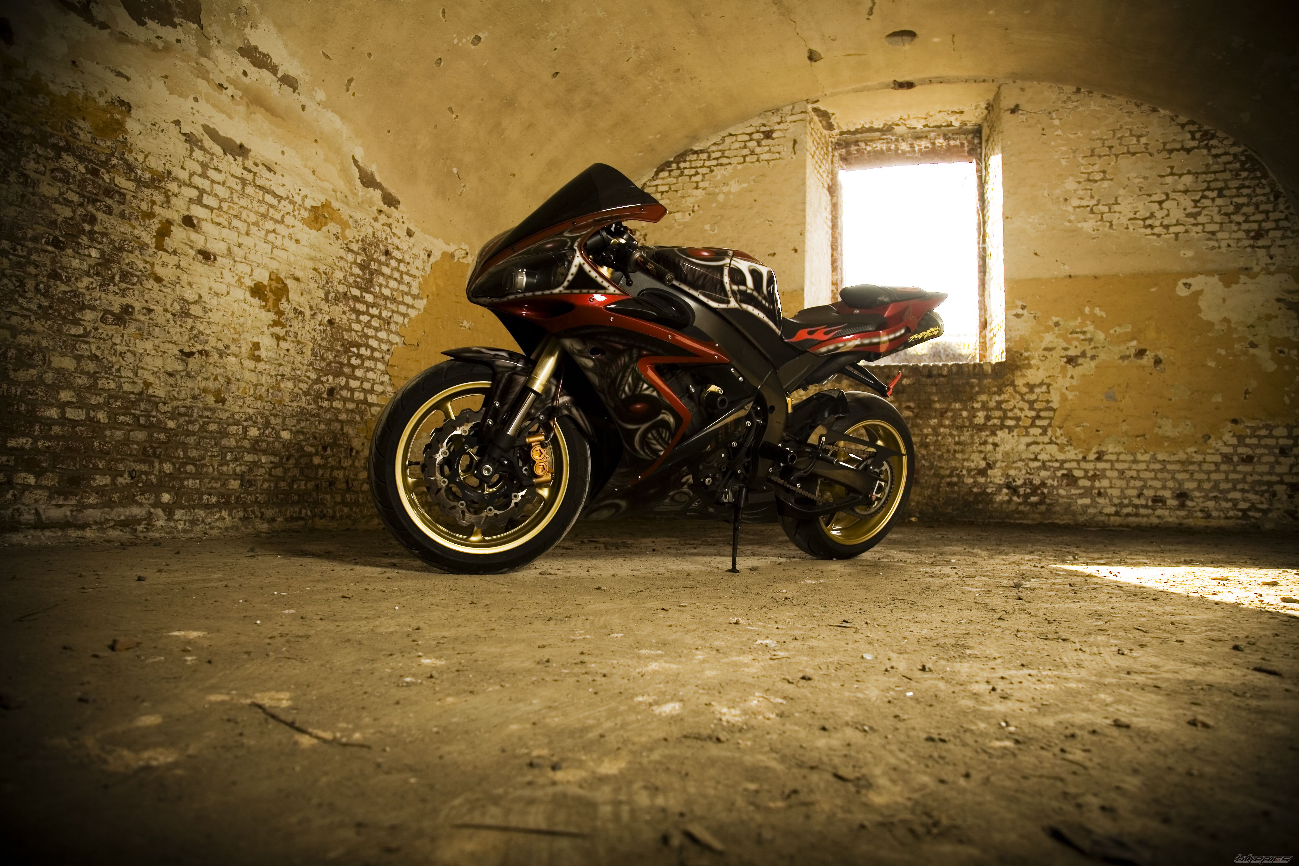 2005 YAMAHA YZF R1 | Picture 1197942 motorcycle photo