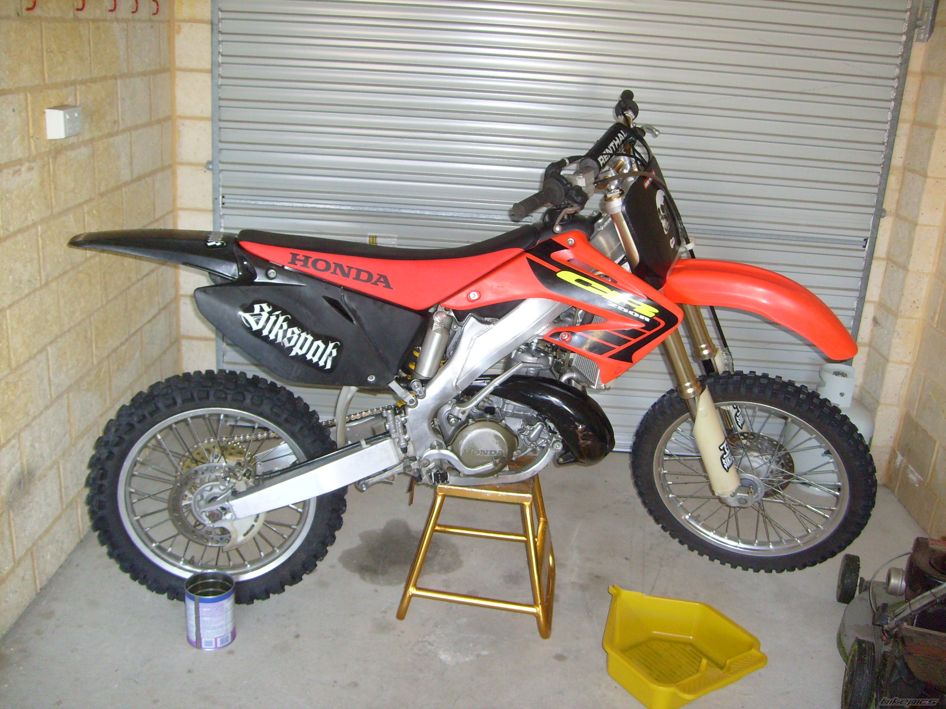 2002 HONDA CR 250 | Picture 1198693 motorcycle photo