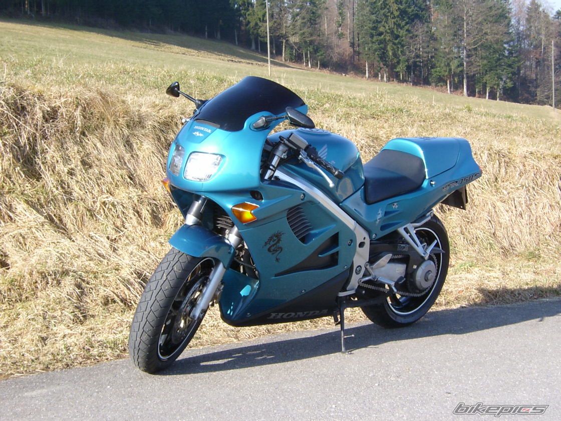 1994 HONDA VFR 750 | Picture 1198771 motorcycle photo
