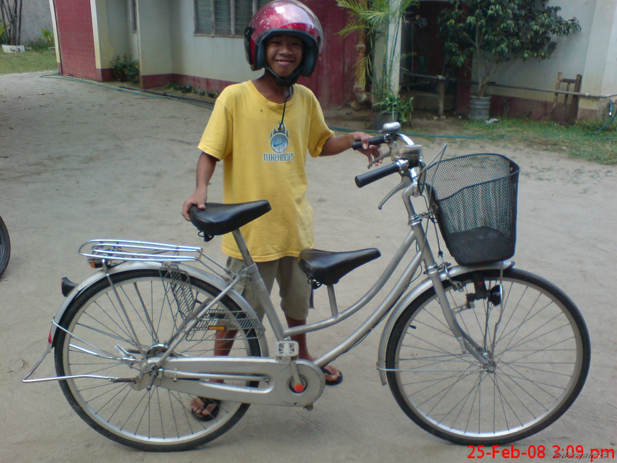 2009 SUZUKI UE 125 | Picture 1199001 motorcycle photo