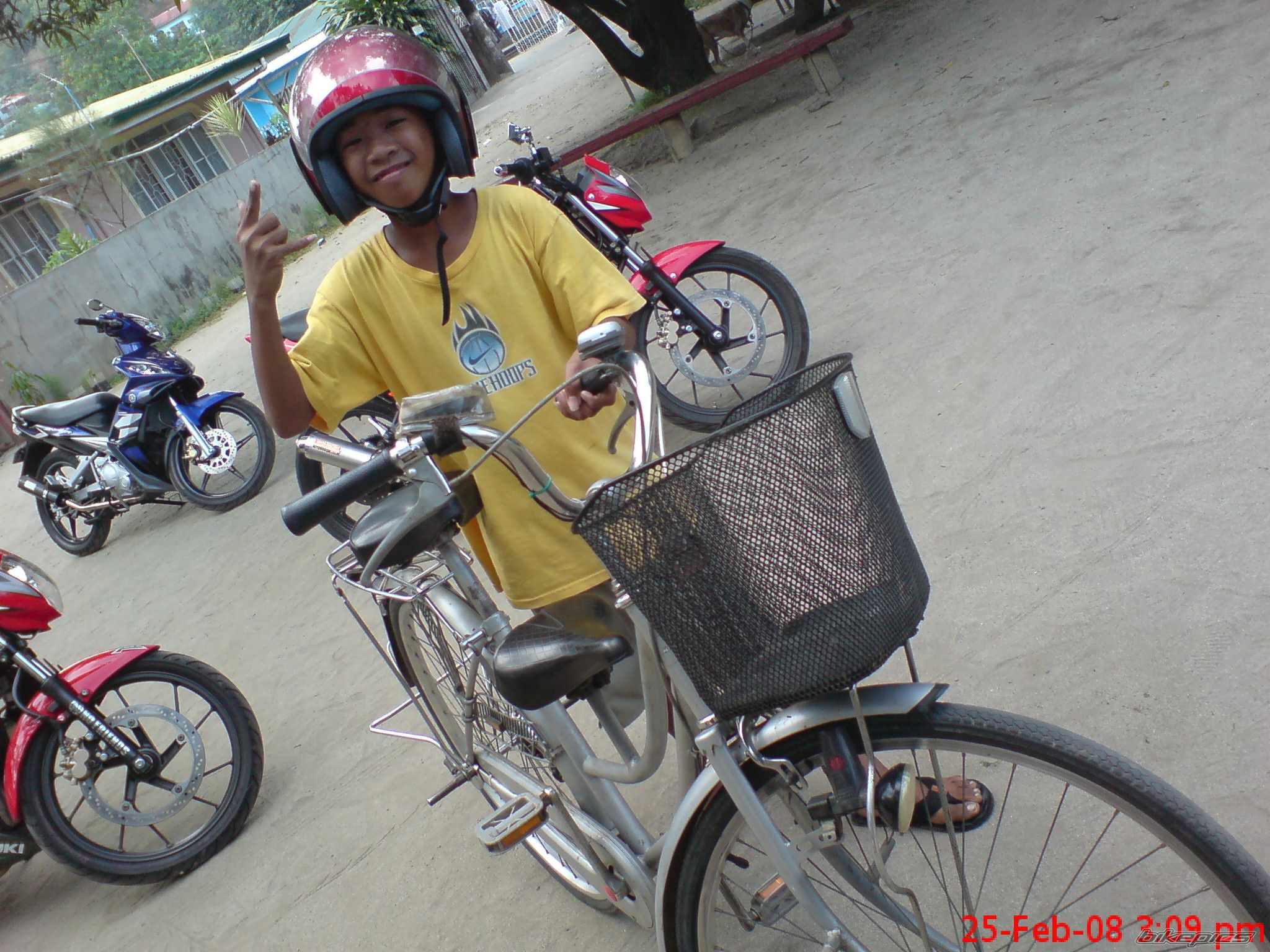 2009 SUZUKI UE 125 | Picture 1199003 motorcycle photo
