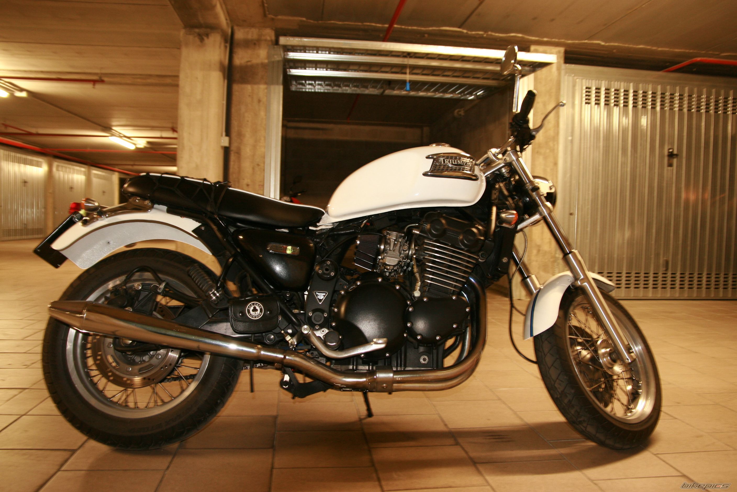 2000 TRIUMPH LEGEND TT | Picture 1199870 motorcycle photo