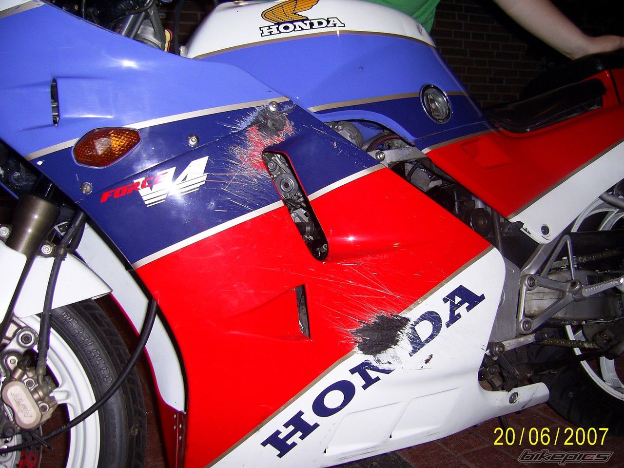 1989 HONDA VFR 400 | Picture 1200509 motorcycle photo