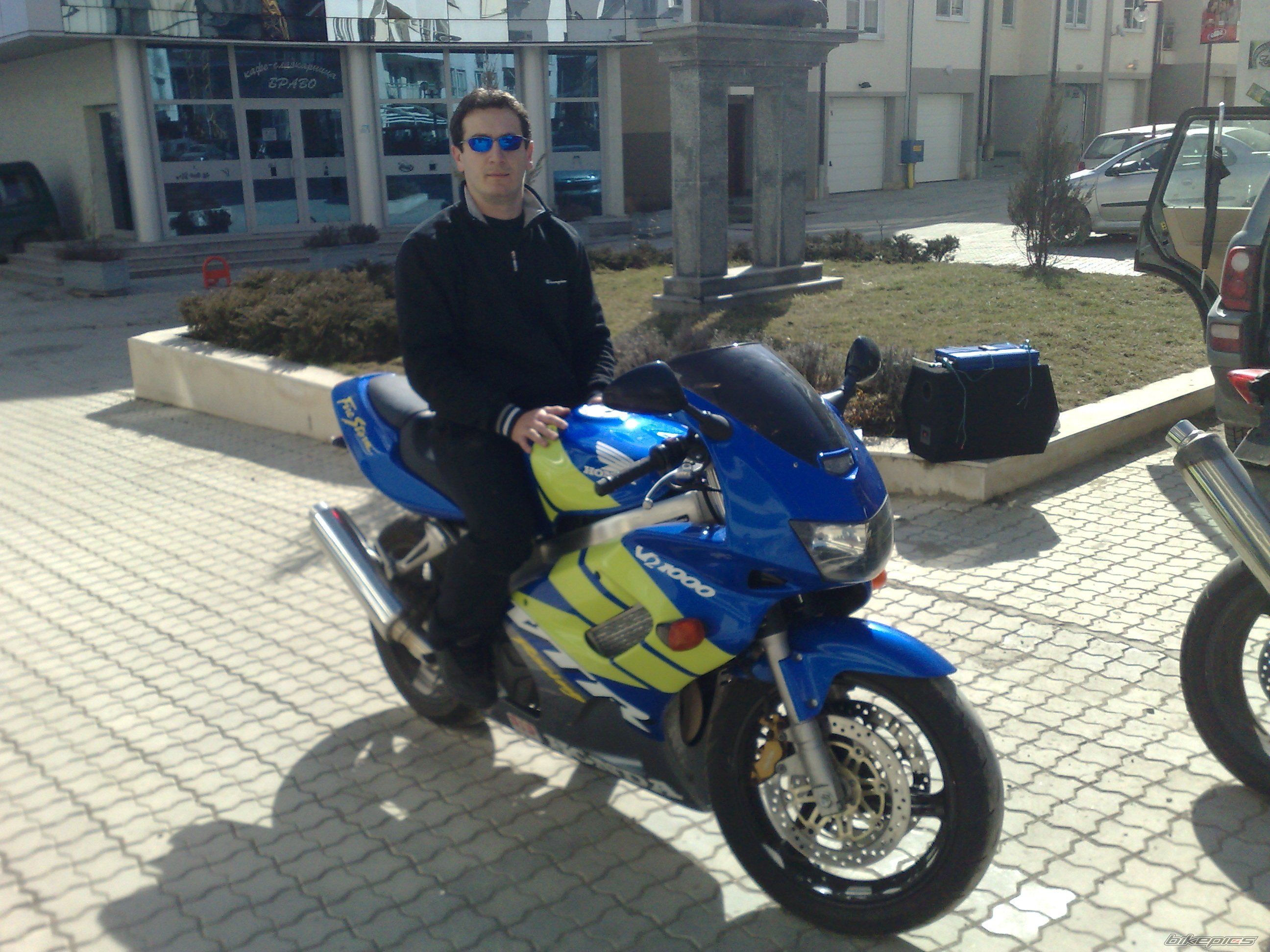 1998 HONDA VTR 1000 | Picture 1201298 motorcycle photo